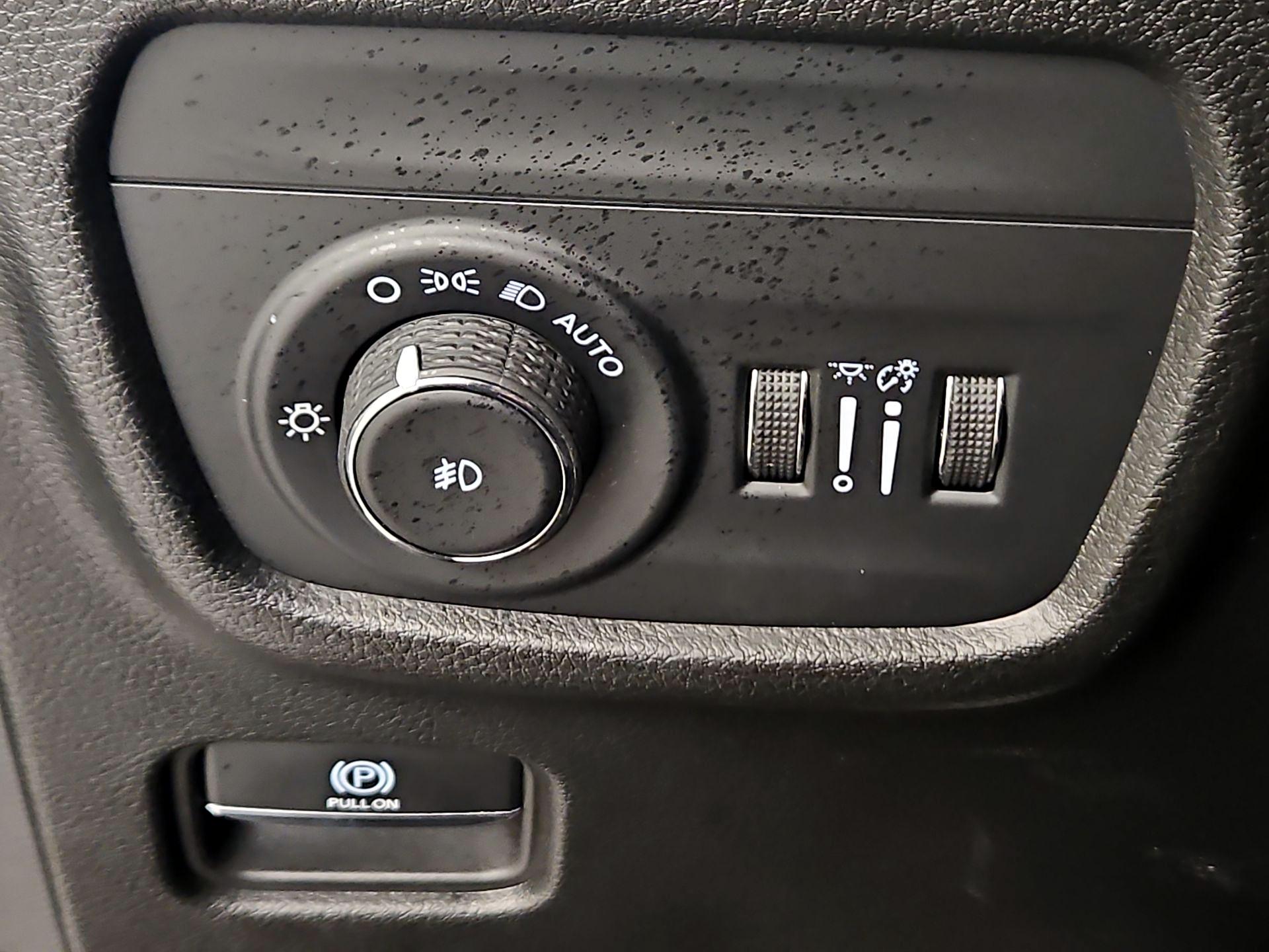 Thumbnail: 2022 Jeep Grand Cherokee L - 13