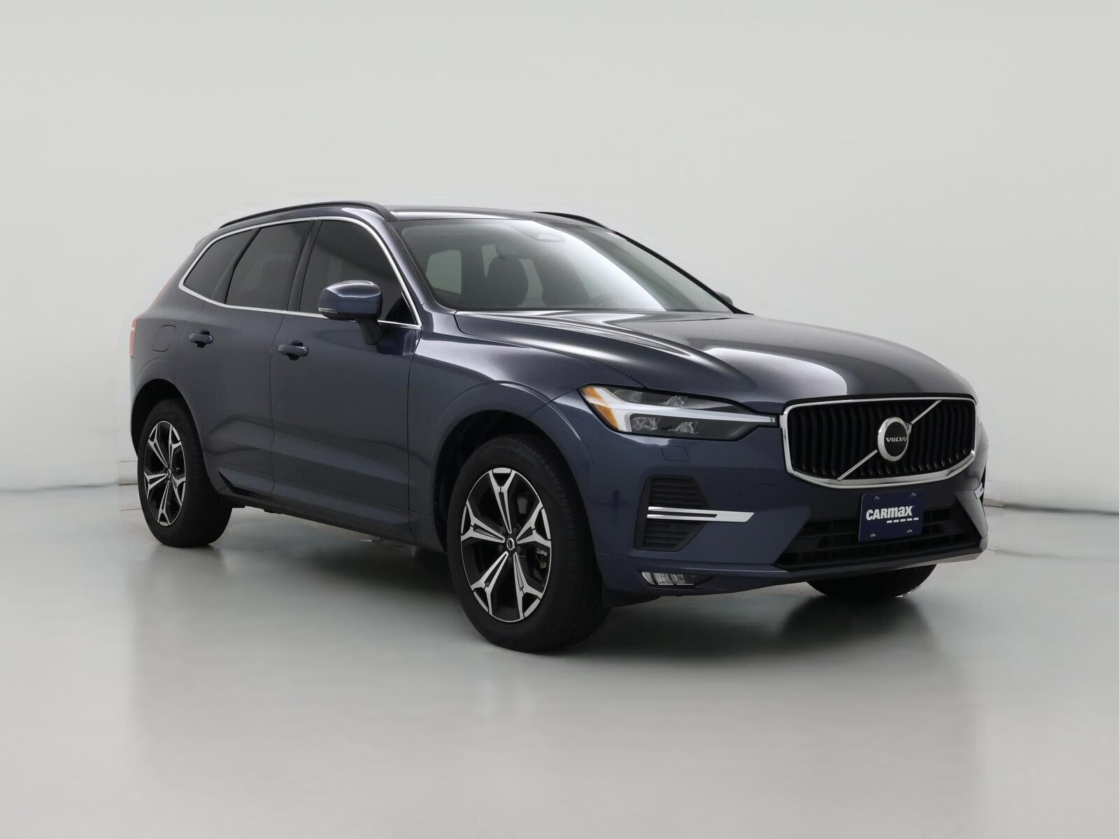 2022 Volvo XC60 Momentum