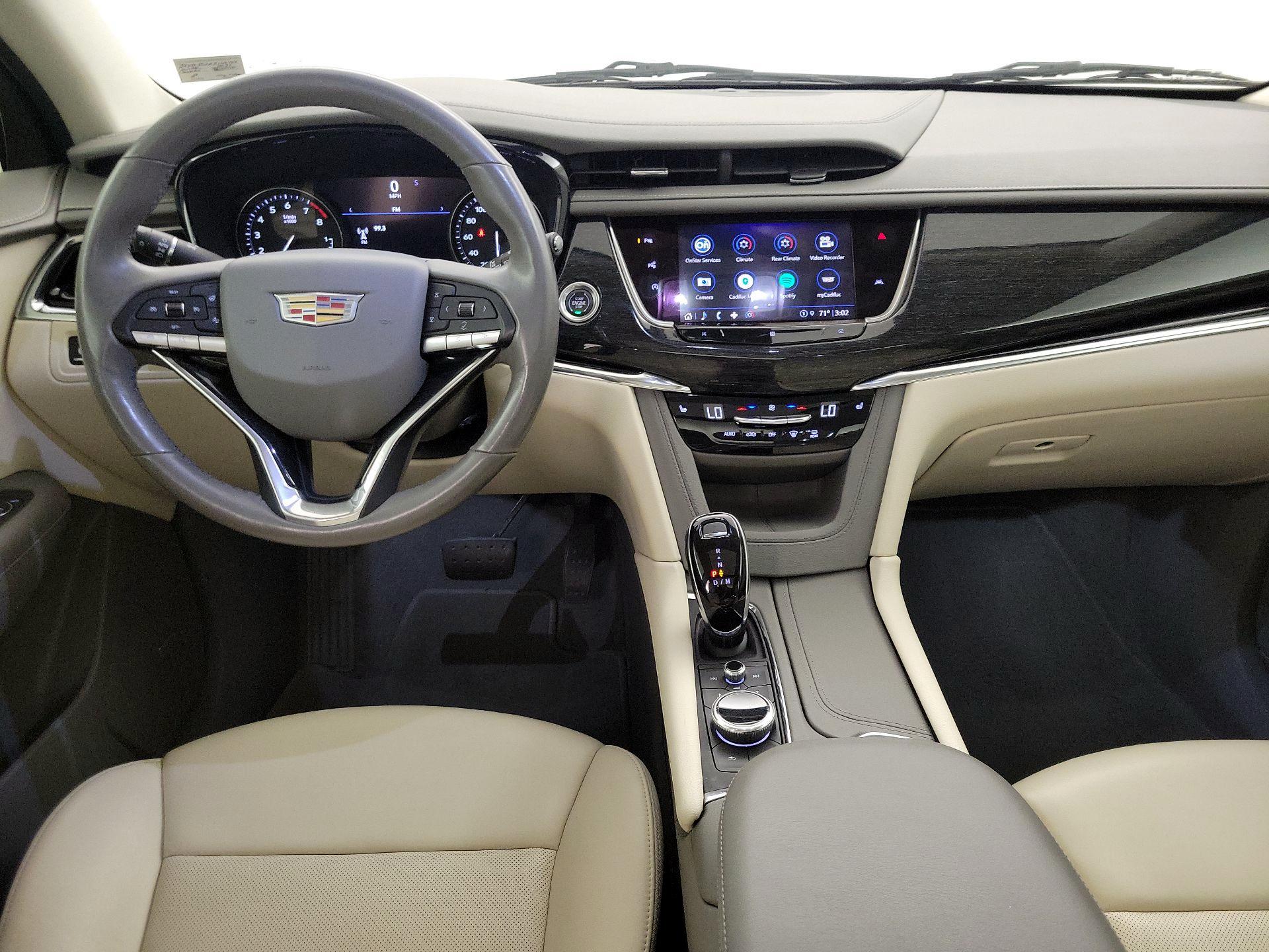 Thumbnail: 2021 Cadillac XT6 - 9