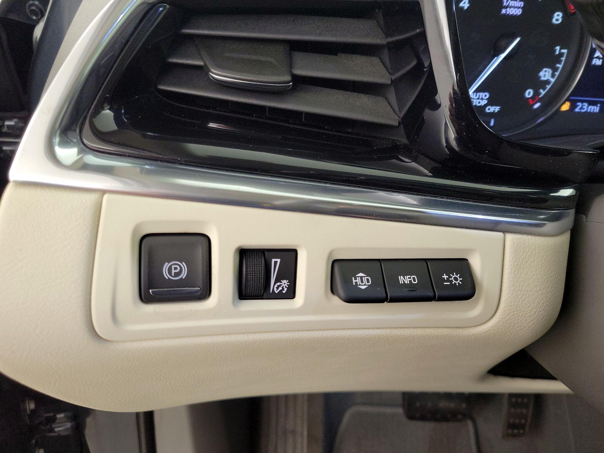 Thumbnail: 2021 Cadillac XT6 - 13