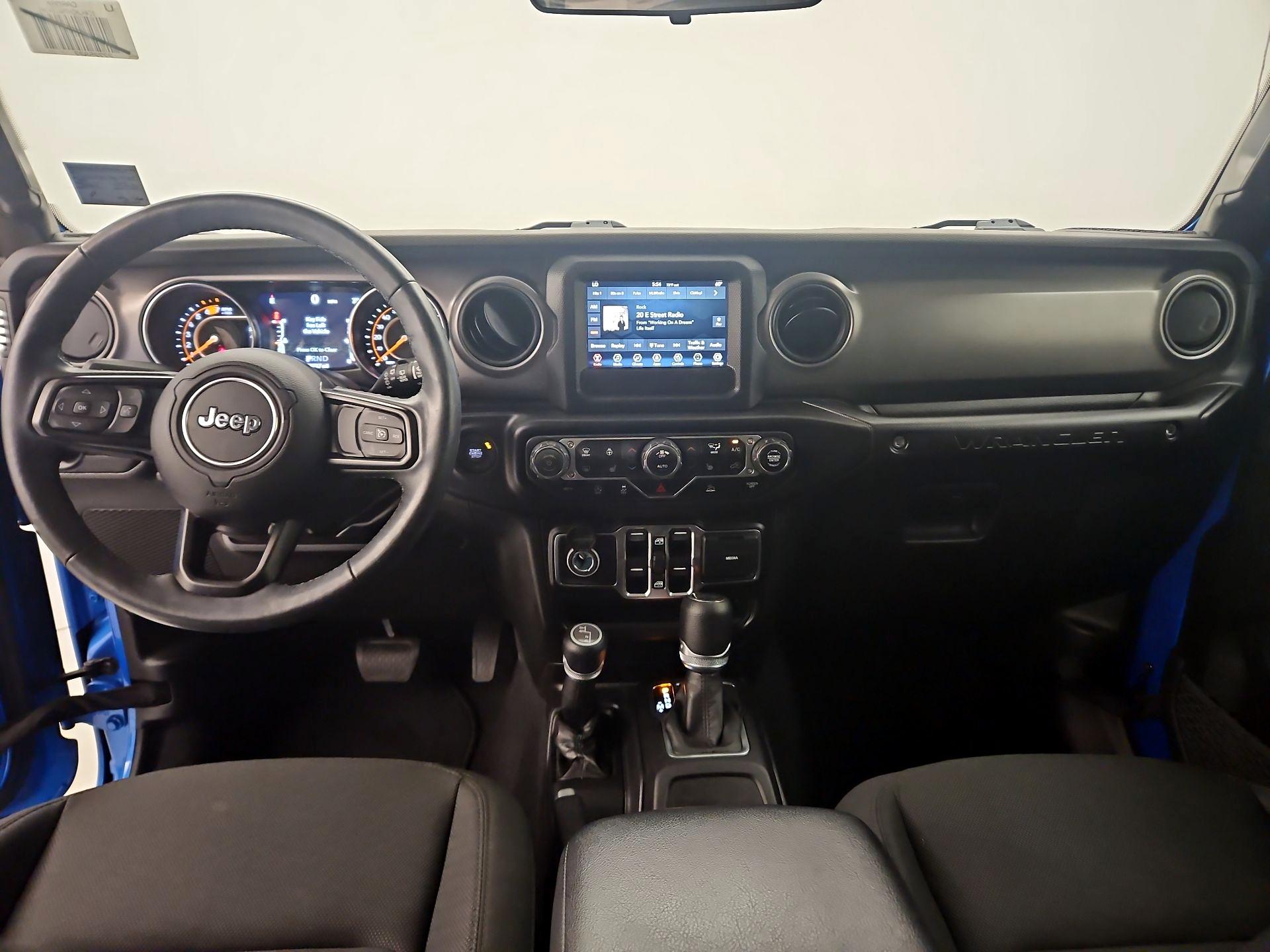 Thumbnail: 2022 Jeep Wrangler - 9