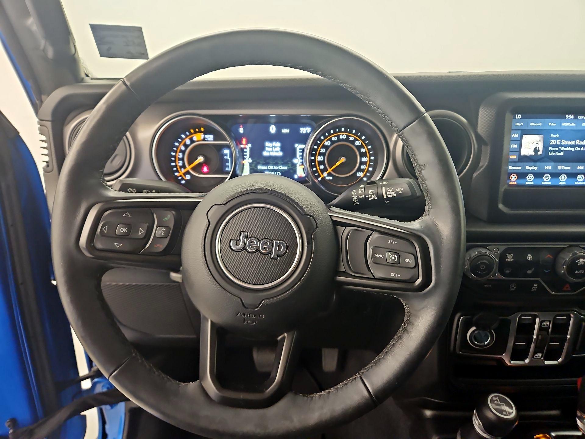 Thumbnail: 2022 Jeep Wrangler - 10