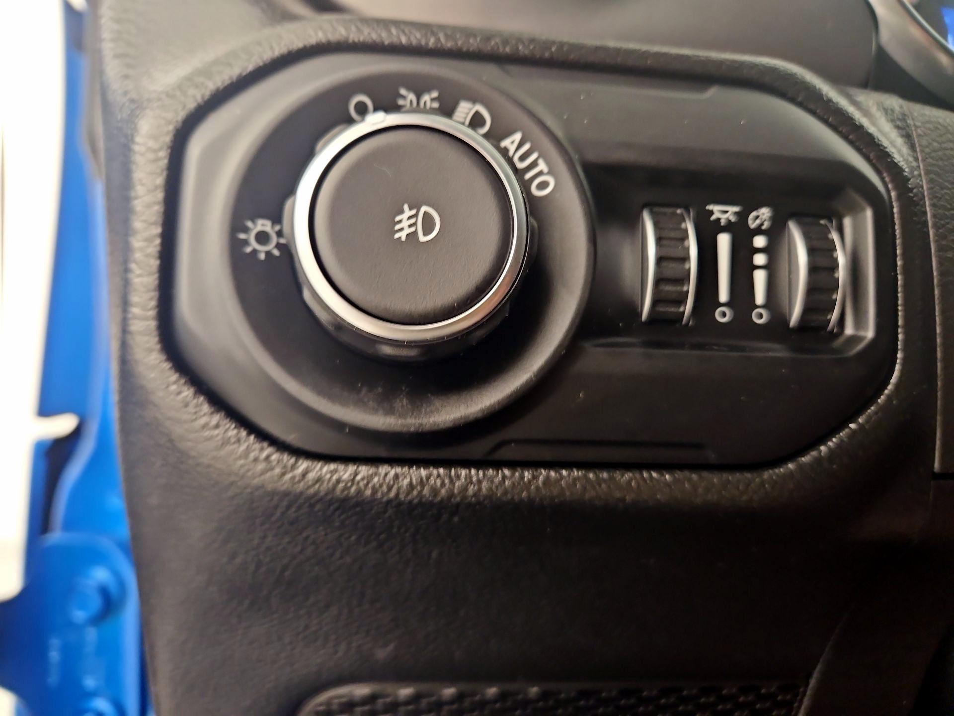 Thumbnail: 2022 Jeep Wrangler - 13