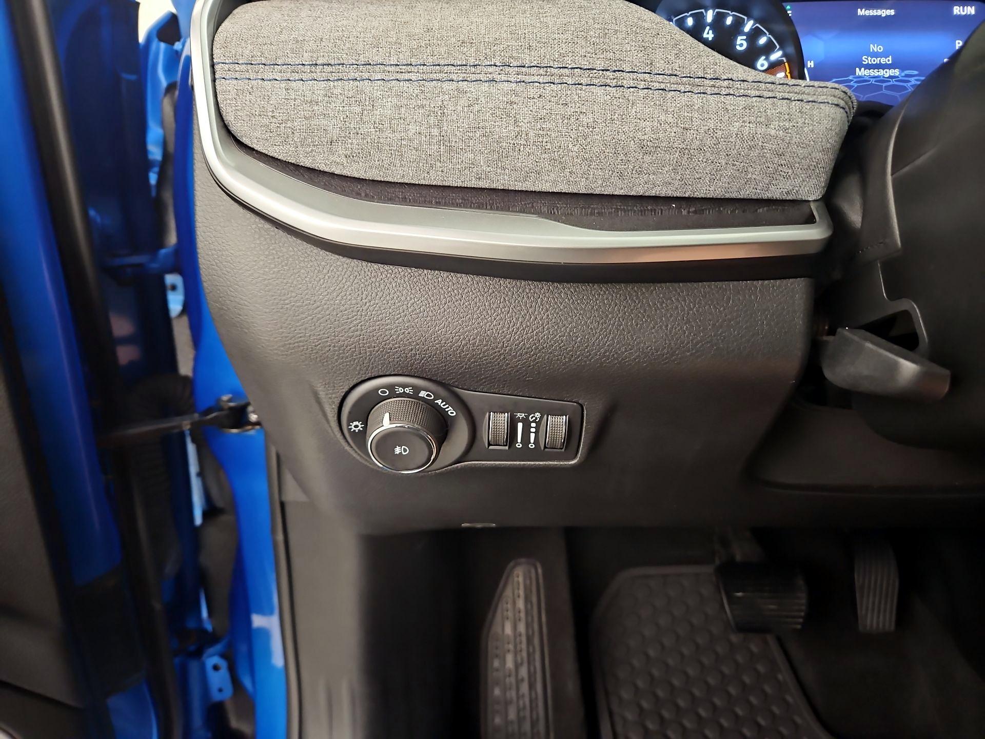 Thumbnail: 2022 Jeep Compass - 13