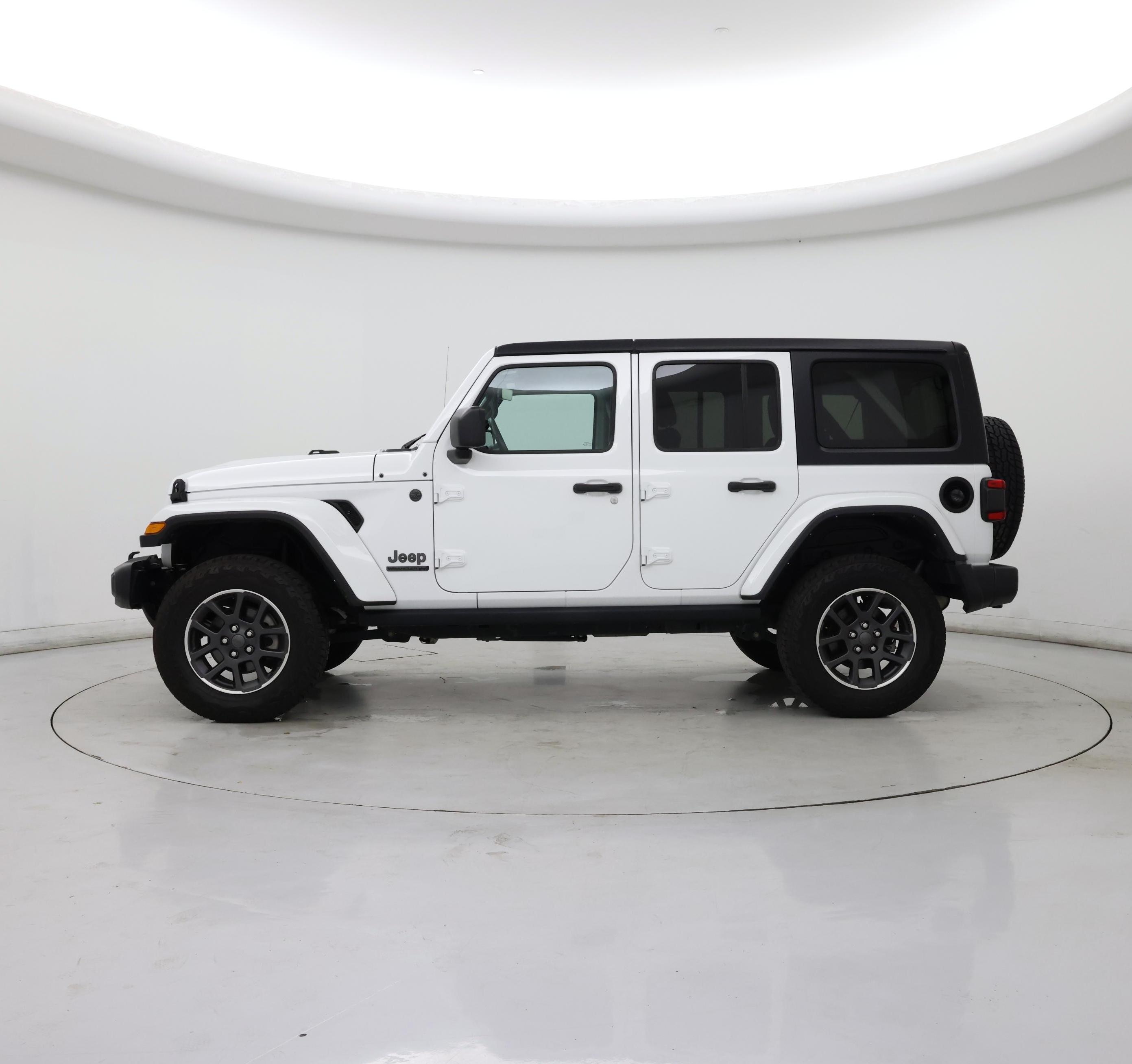 Thumbnail: 2021 Jeep Wrangler - 3