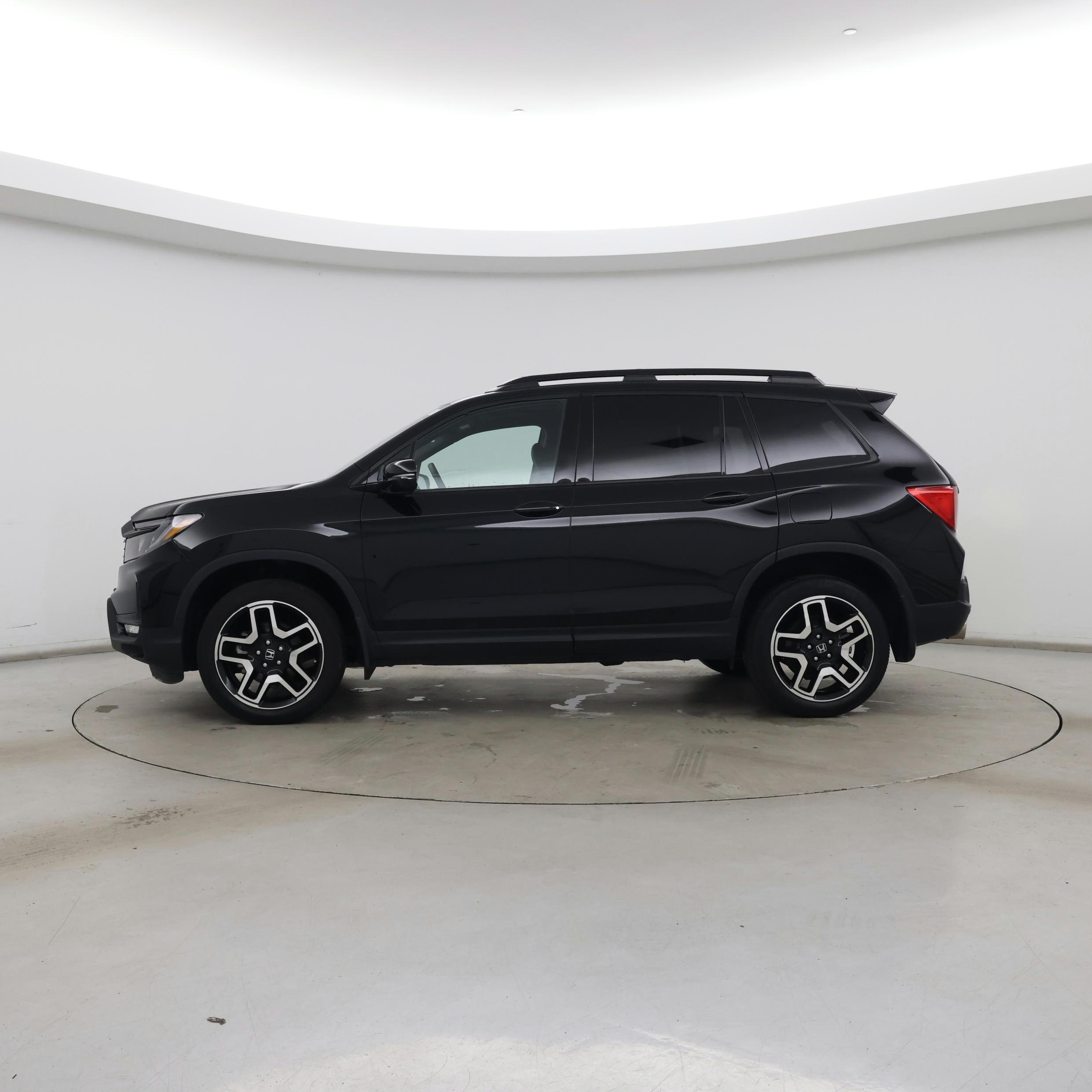 Thumbnail: 2022 Honda Passport - 3