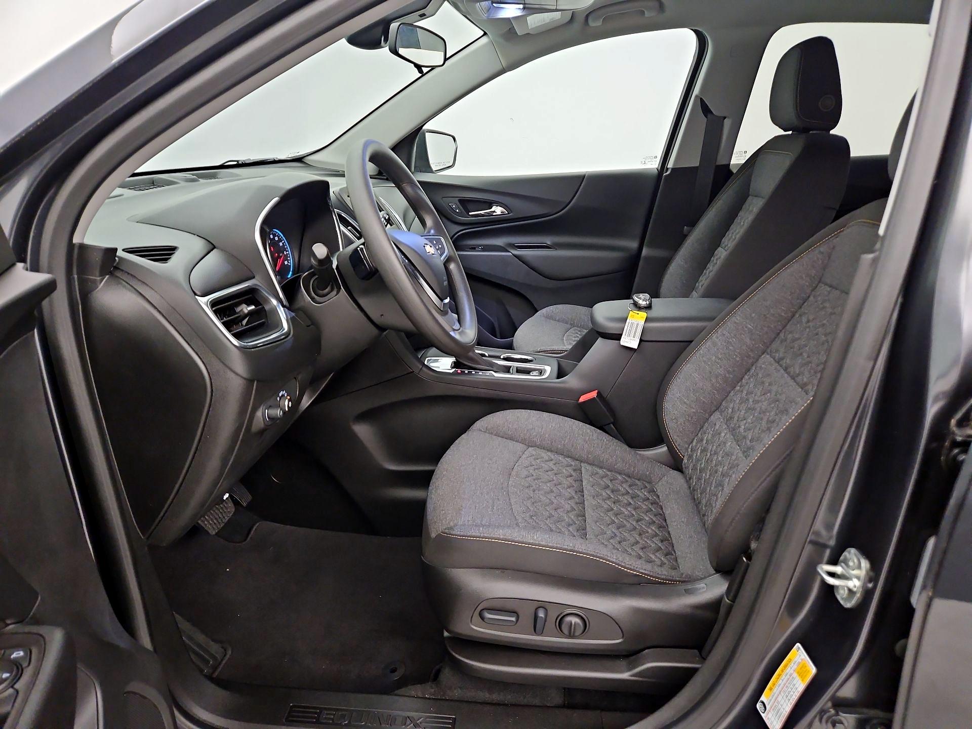 Thumbnail: 2022 Chevrolet Equinox - 11