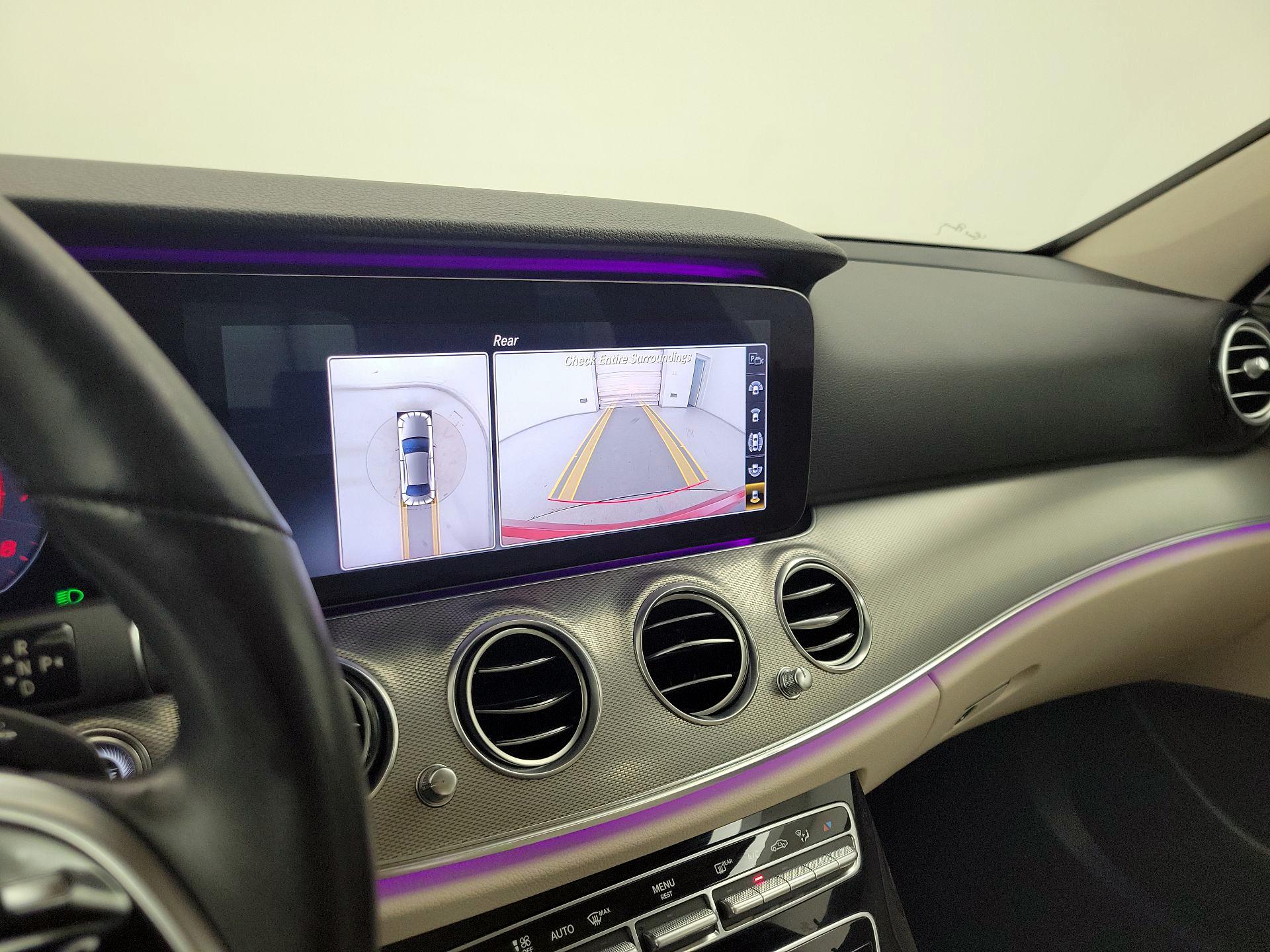 Thumbnail: 2020 Mercedes-Benz E-Class - 15