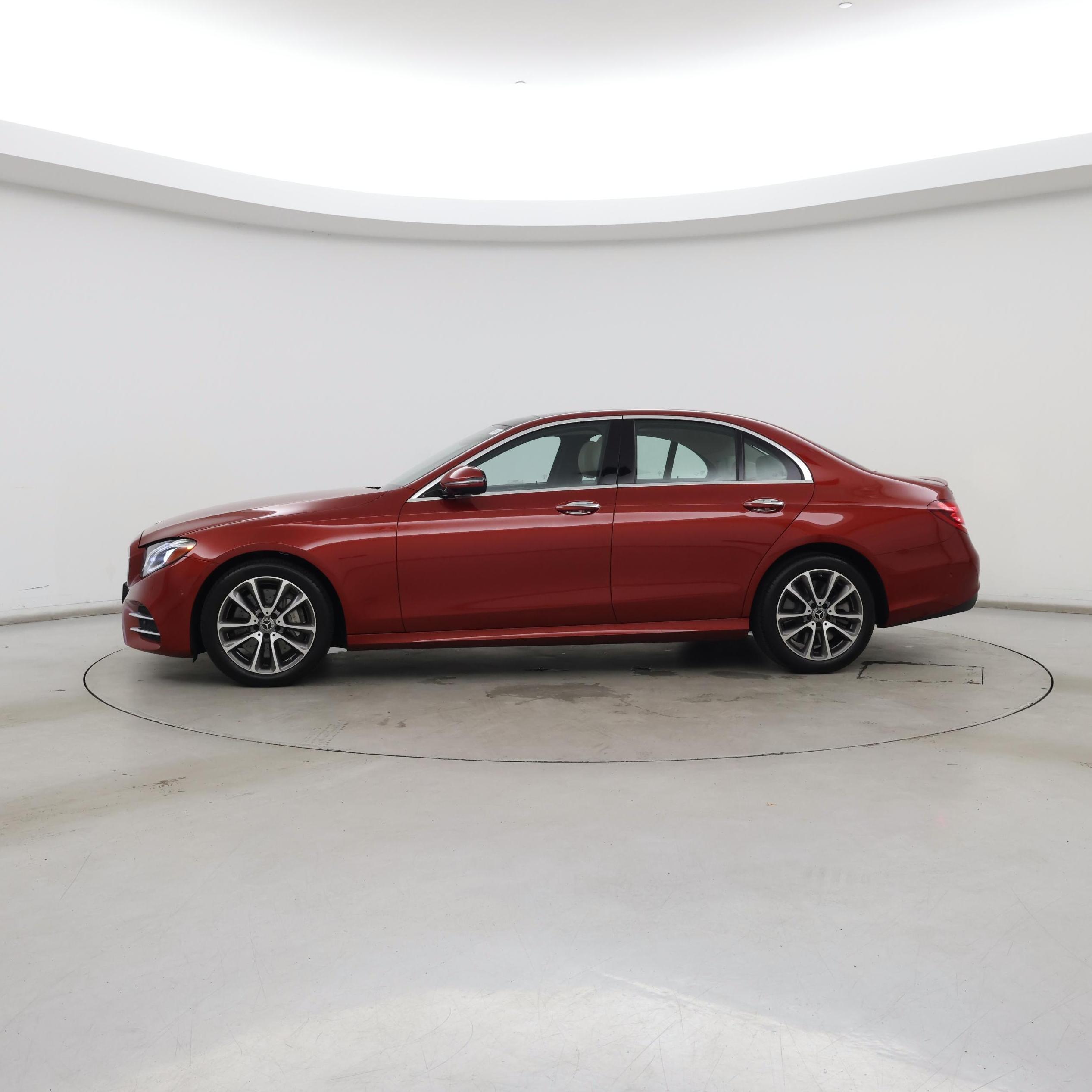 Thumbnail: 2020 Mercedes-Benz E-Class - 3