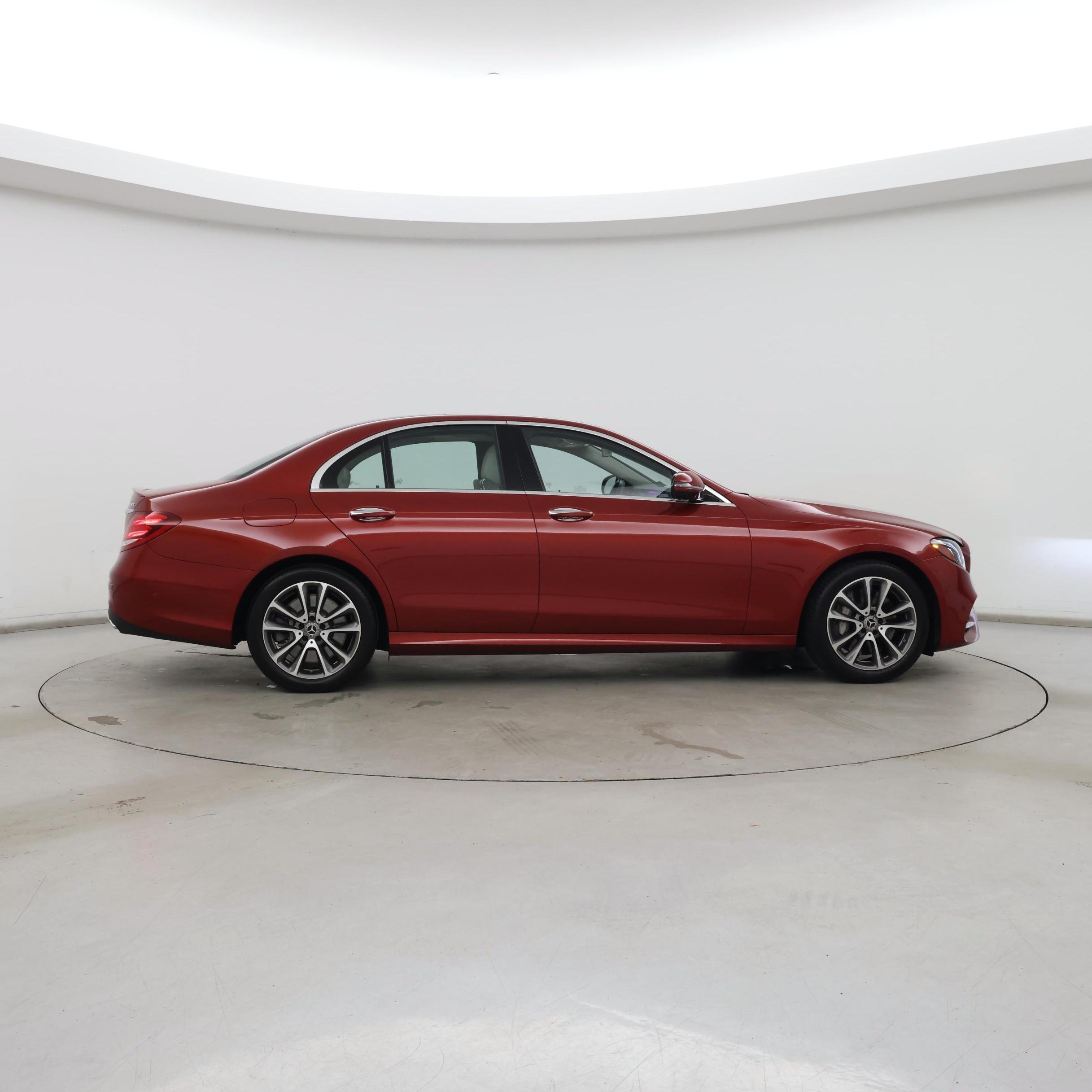 Thumbnail: 2020 Mercedes-Benz E-Class - 7