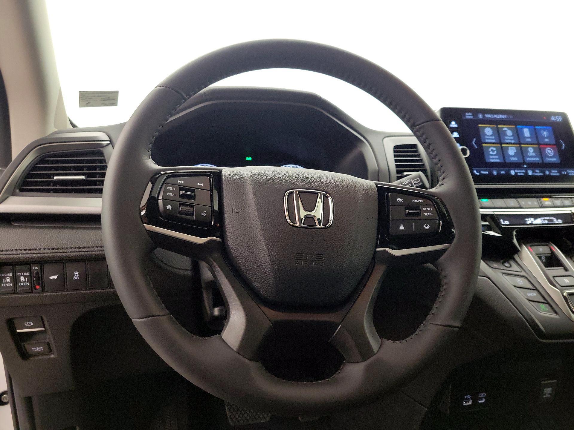 Thumbnail: 2025 Honda Odyssey - 10