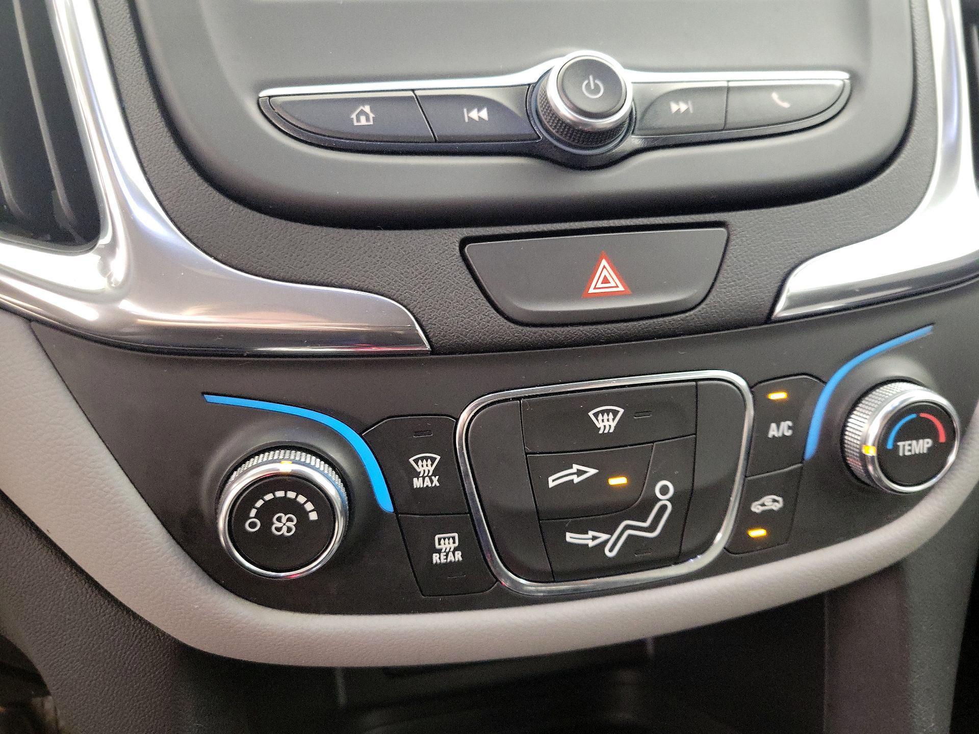 Thumbnail: 2020 Chevrolet Equinox - 16
