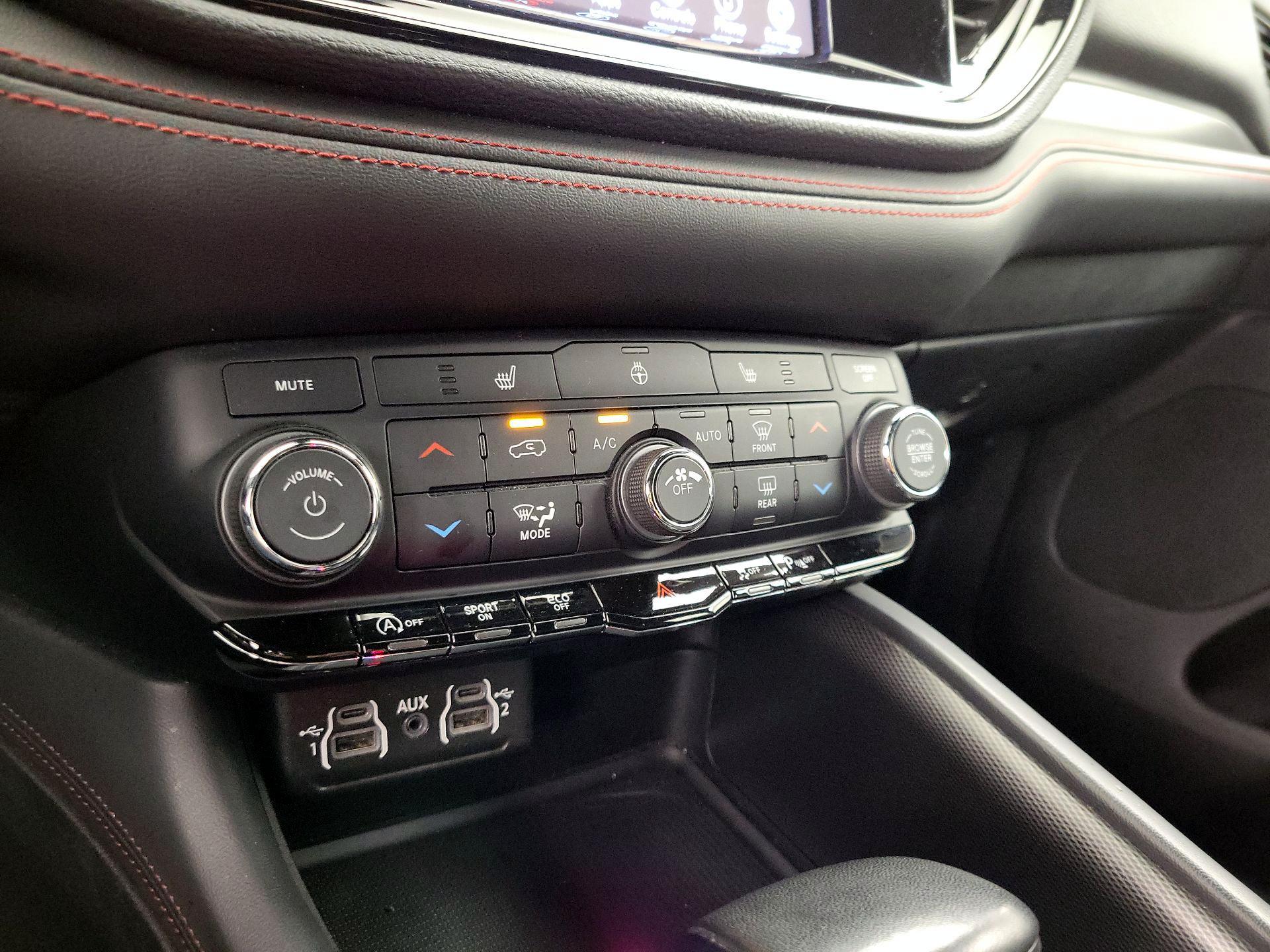 Thumbnail: 2023 Dodge Durango - 16