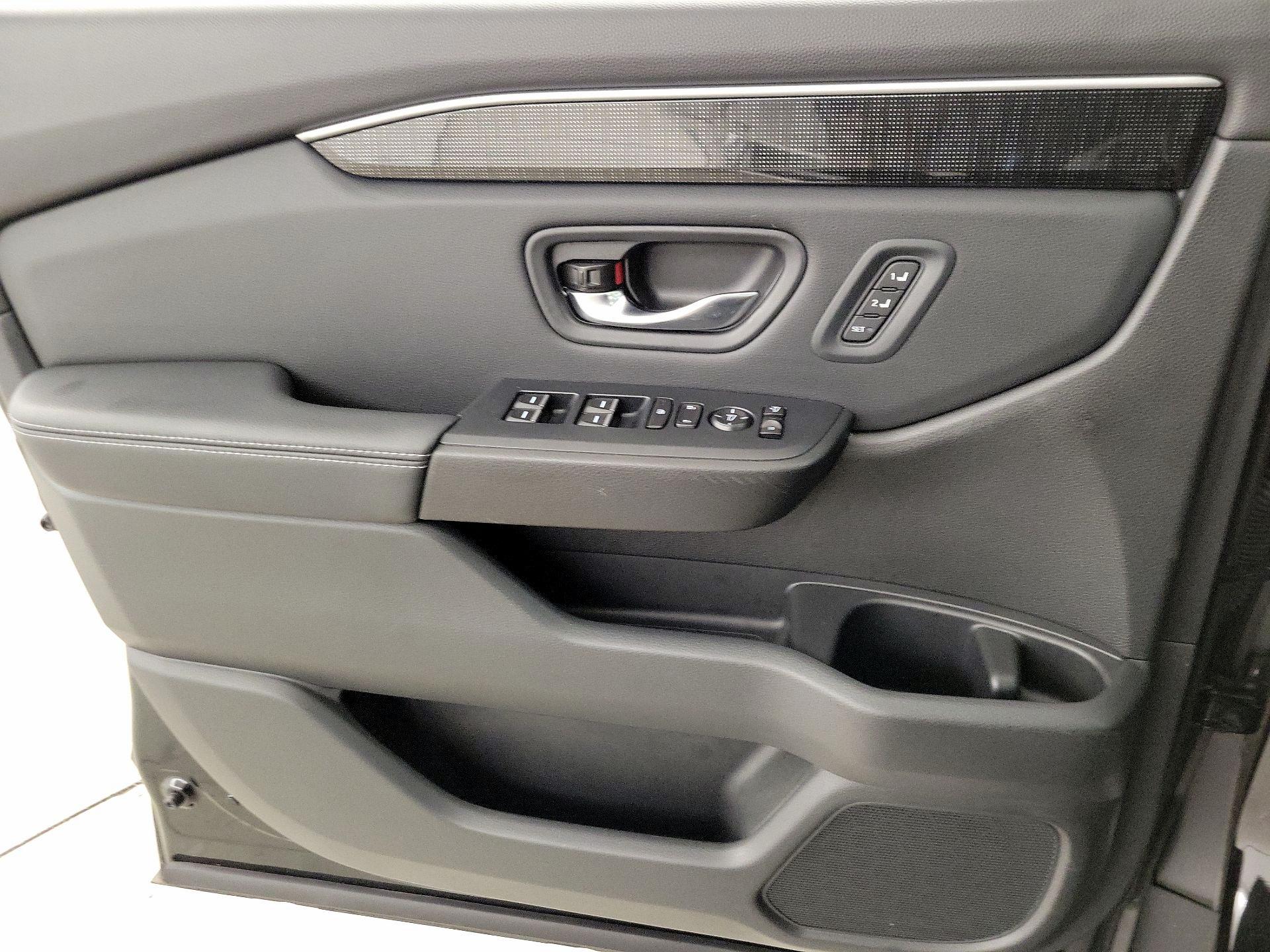 Thumbnail: 2024 Honda Pilot - 12