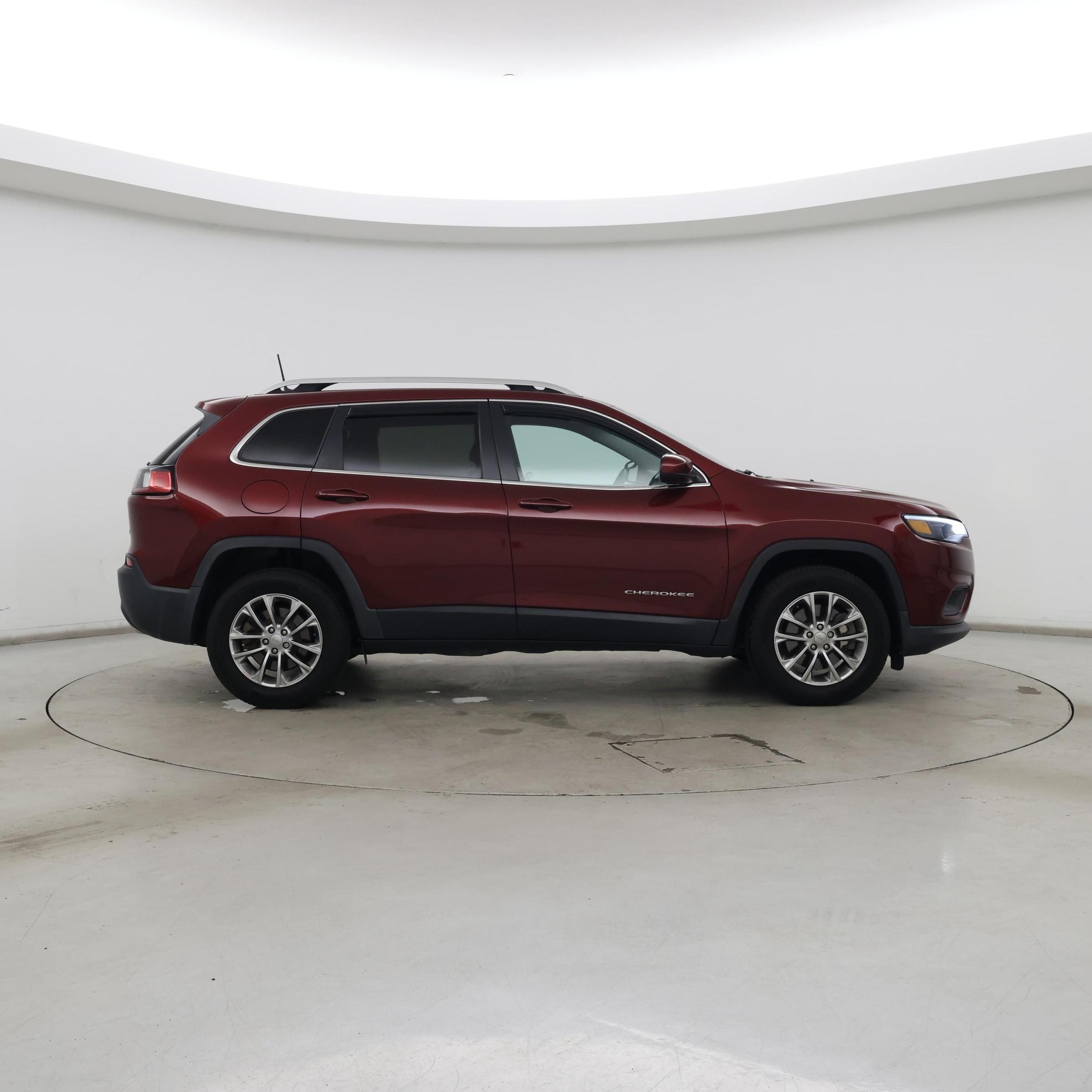 Thumbnail: 2019 Jeep Cherokee - 7