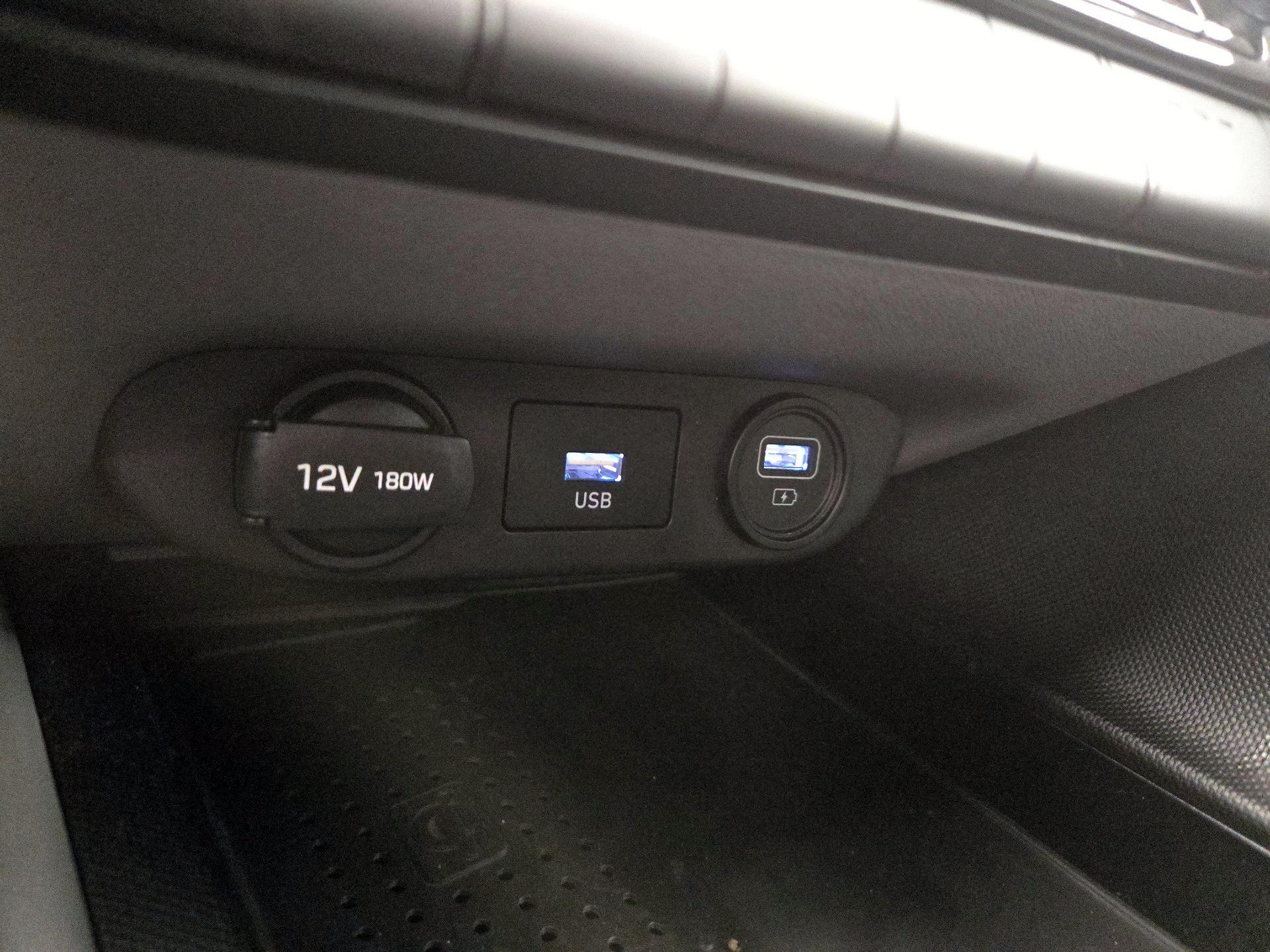 Thumbnail: 2023 Hyundai Elantra - 19