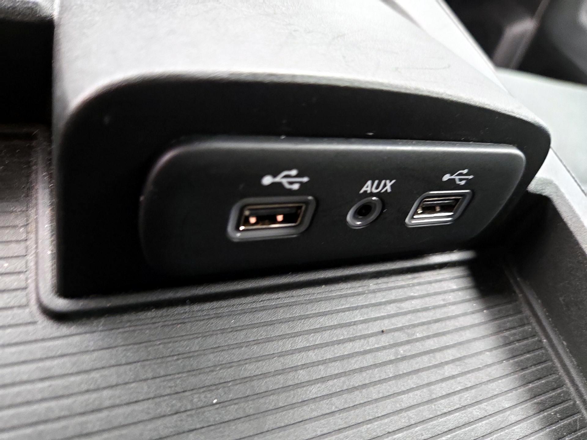 Thumbnail: 2021 RAM 1500 Classic - 19