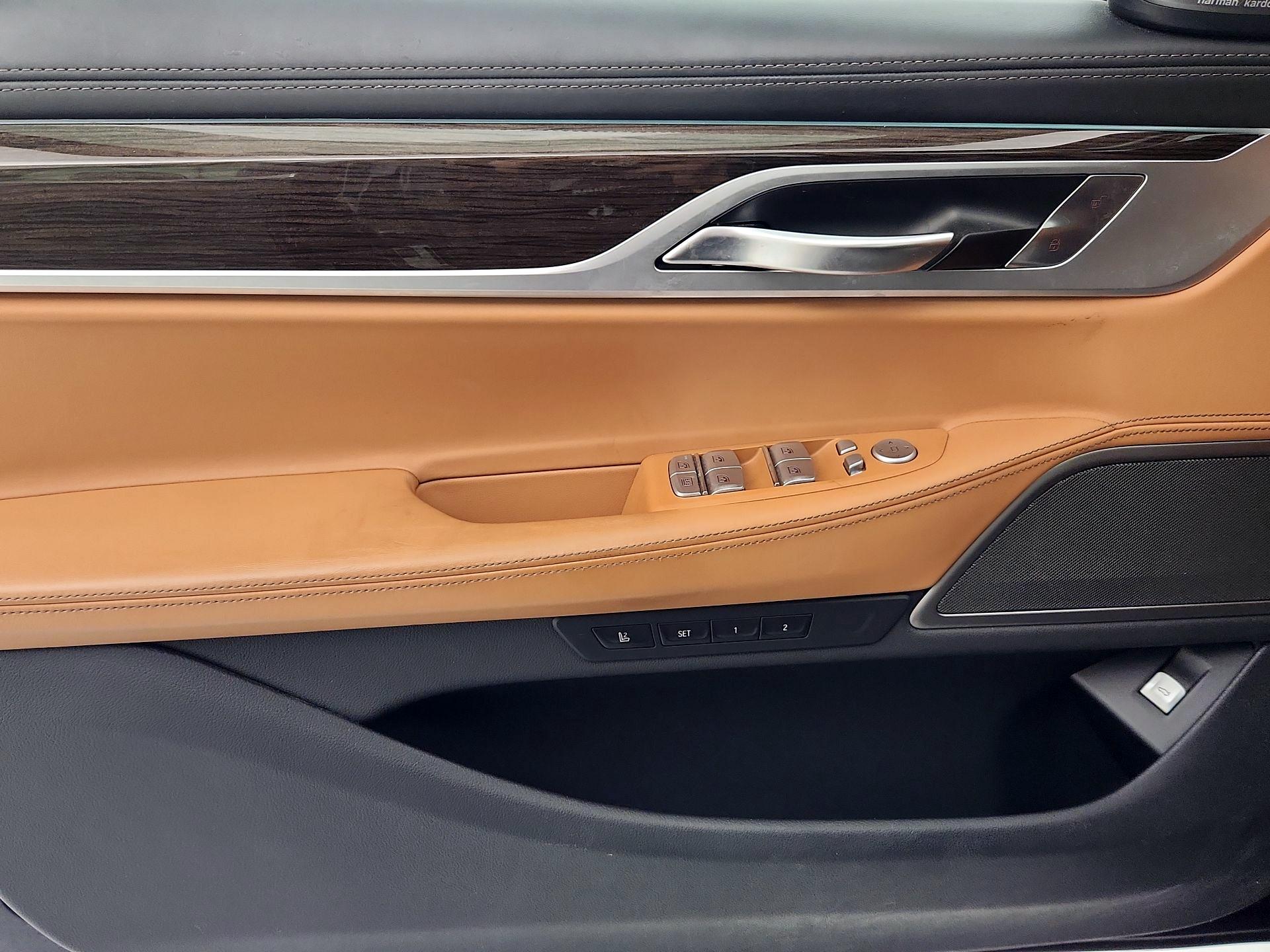 Thumbnail: 2020 BMW 7 Series - 12