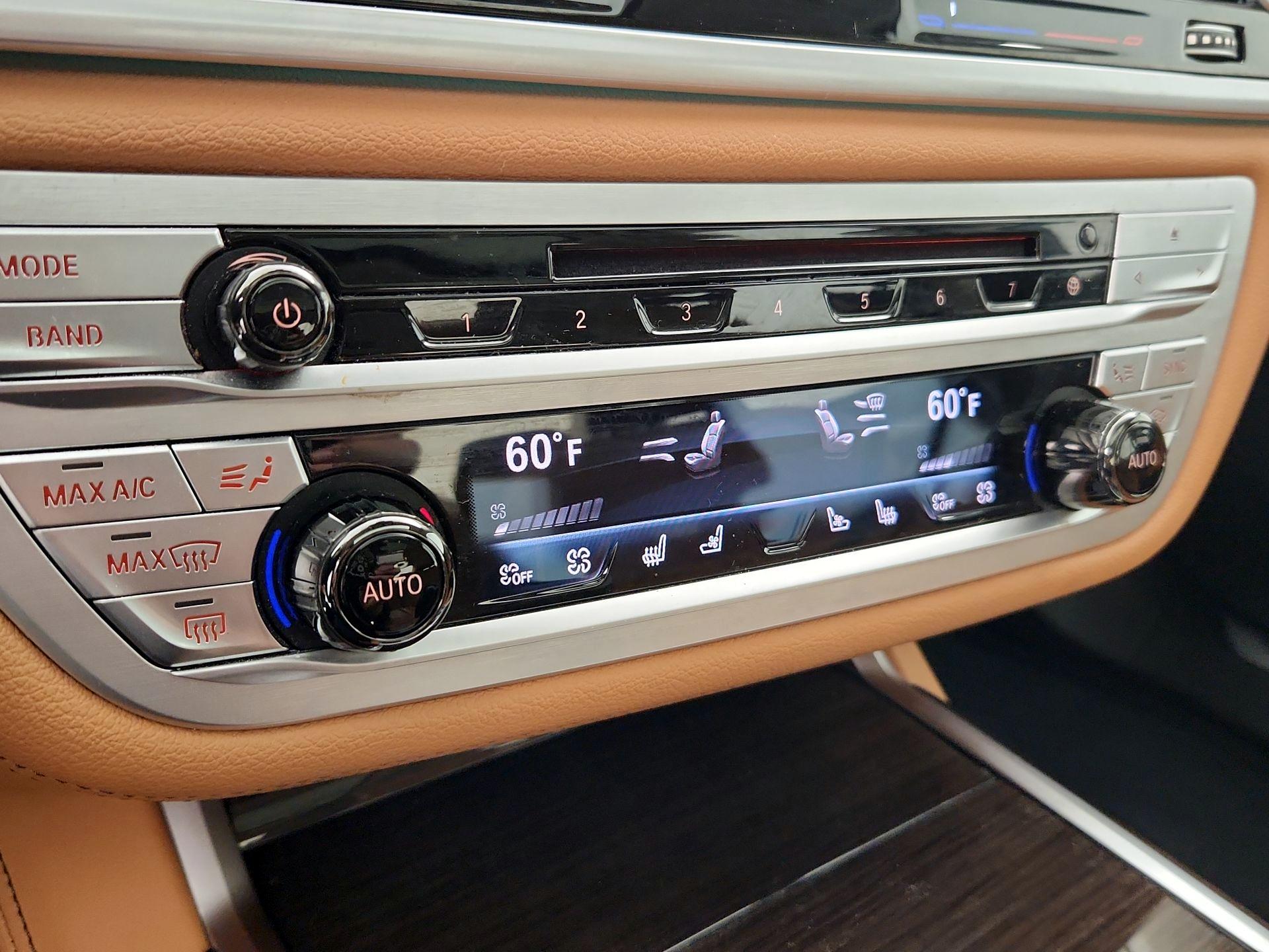 Thumbnail: 2020 BMW 7 Series - 17