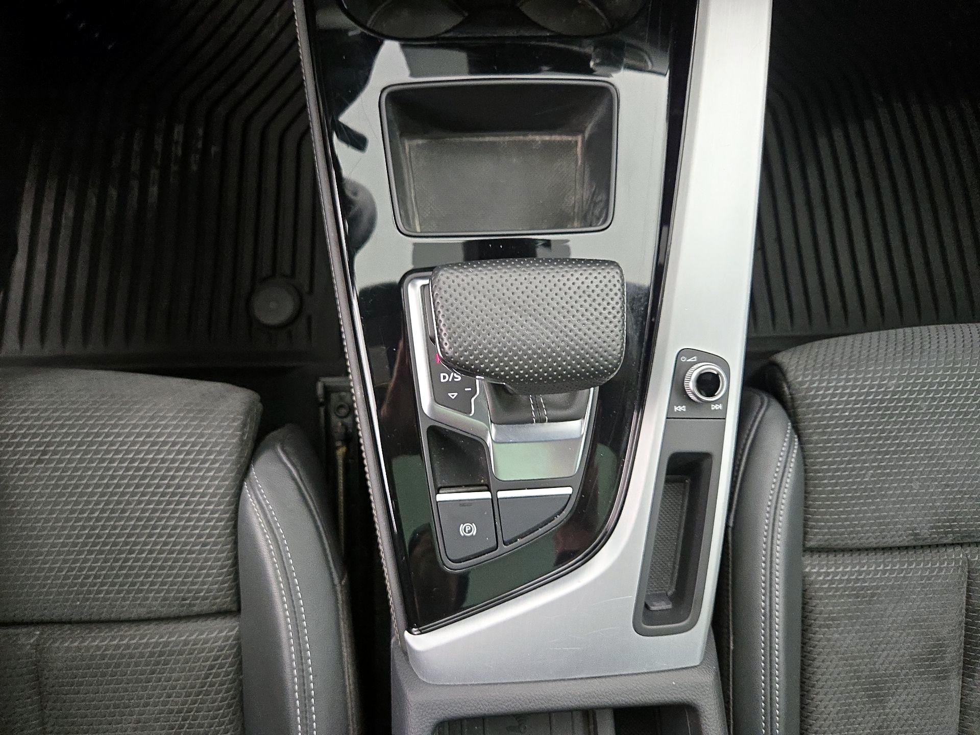 Thumbnail: 2021 Audi A4 - 18