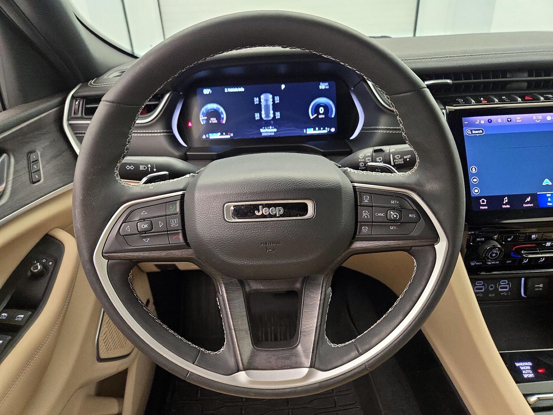 Thumbnail: 2023 Jeep Grand Cherokee - 10
