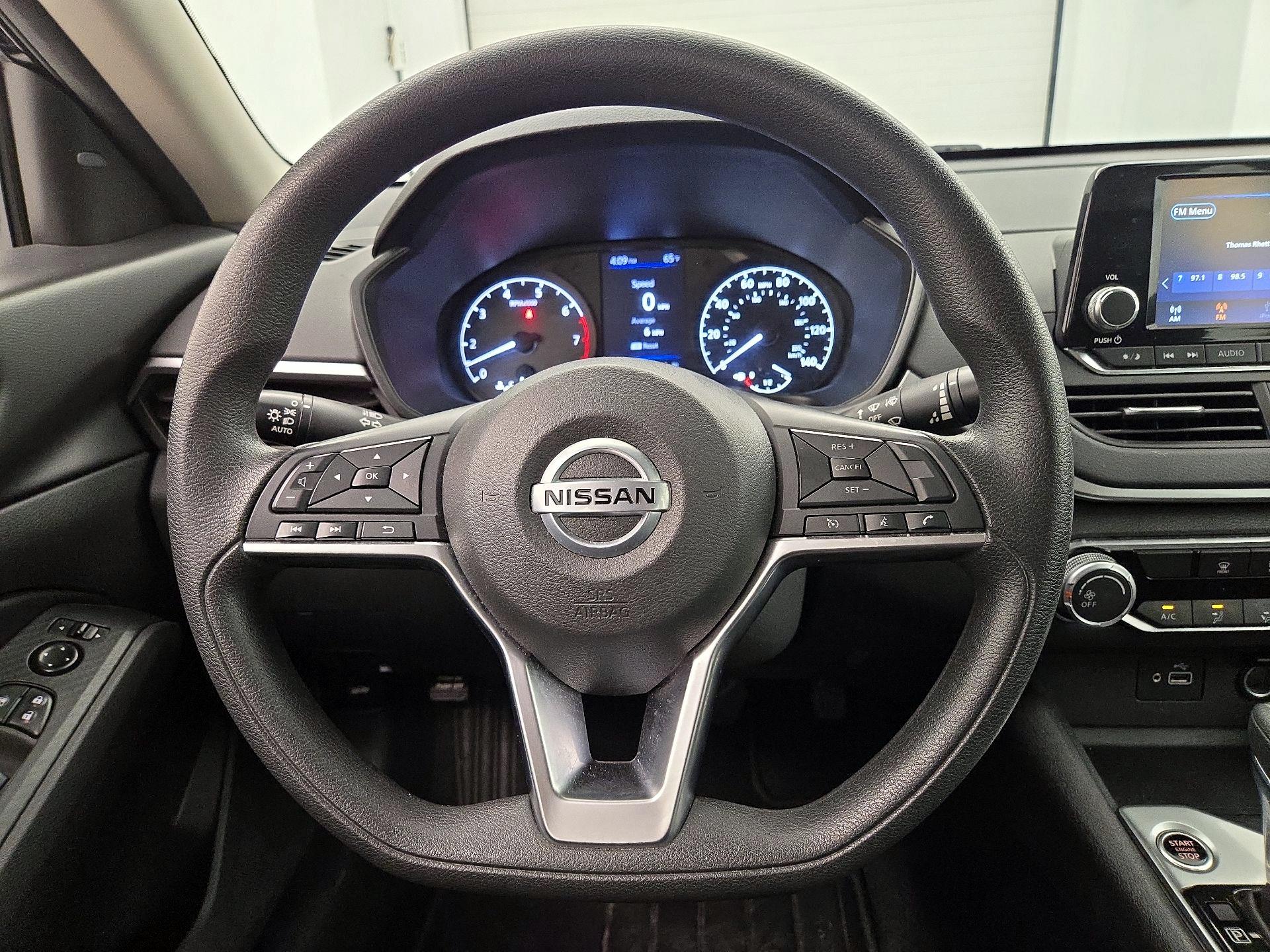 Thumbnail: 2021 Nissan Altima - 10