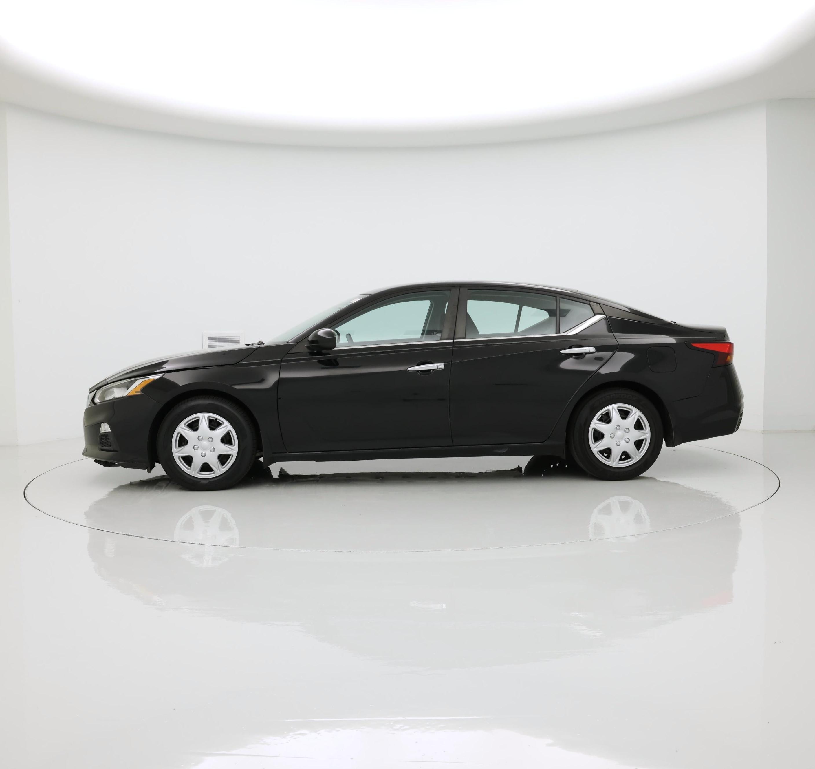 Thumbnail: 2021 Nissan Altima - 3