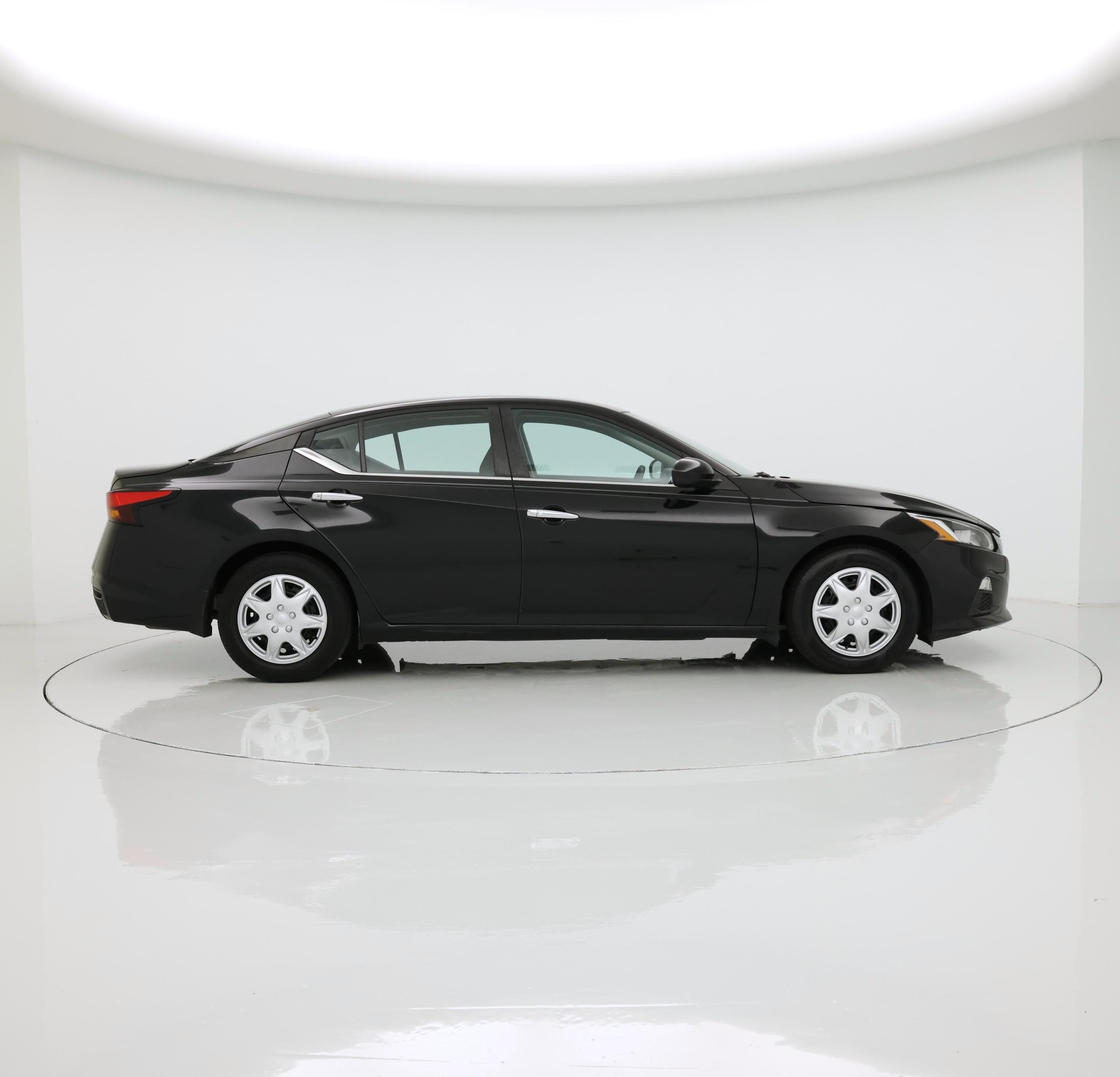 Thumbnail: 2021 Nissan Altima - 7