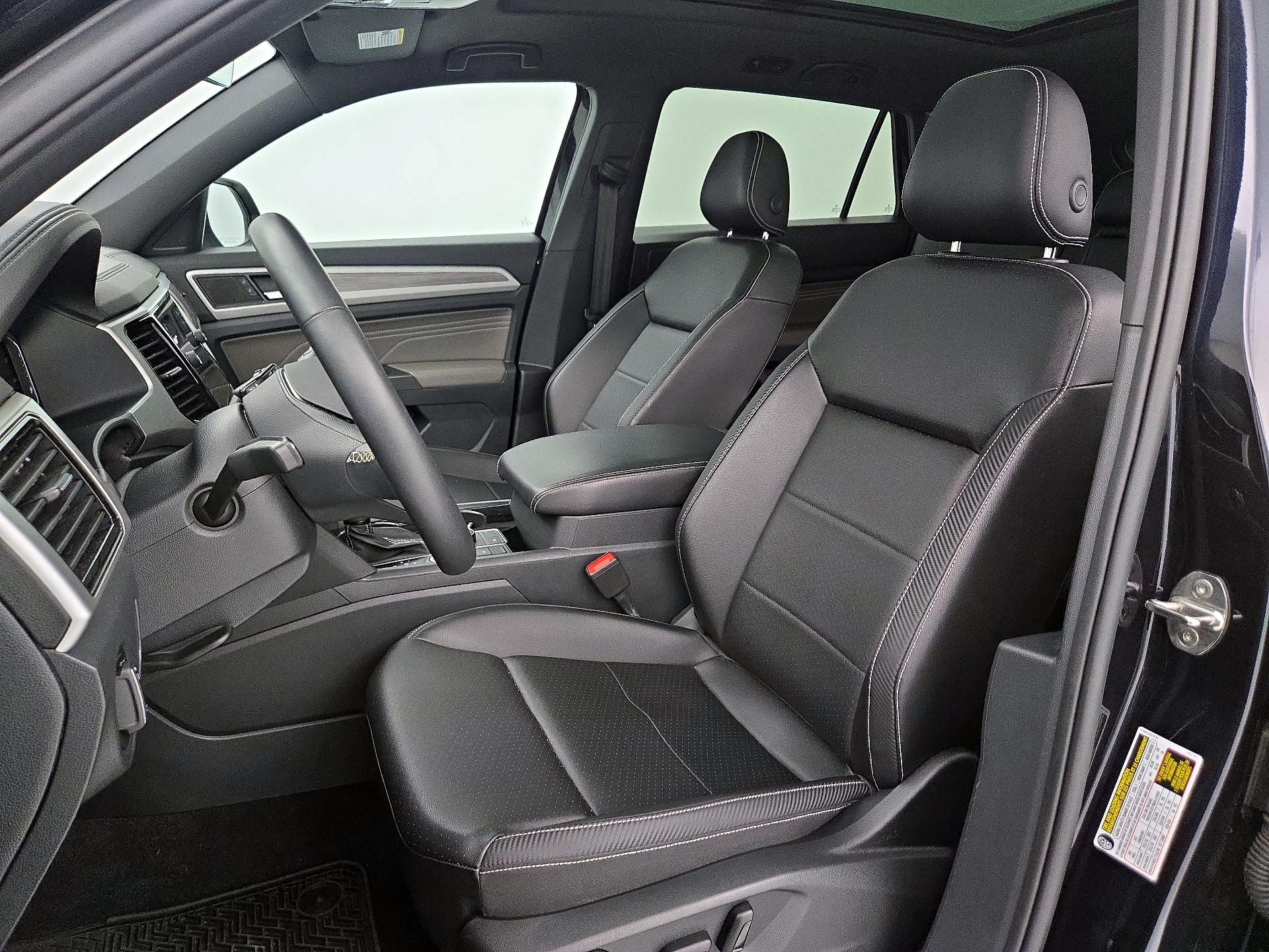 Thumbnail: 2022 Volkswagen Atlas - 11
