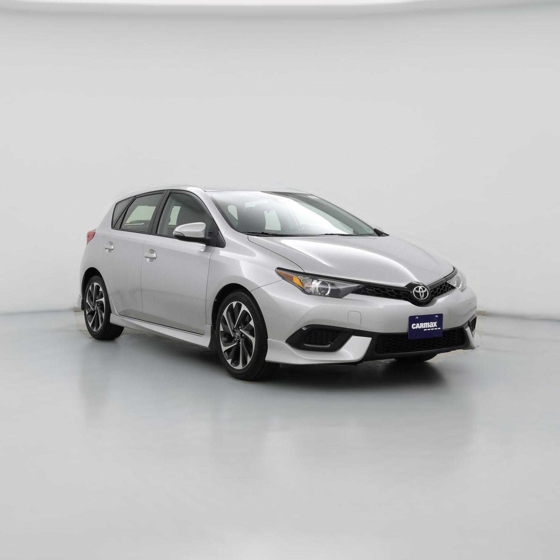 Thumbnail: 2018 Toyota Corolla iM - 1