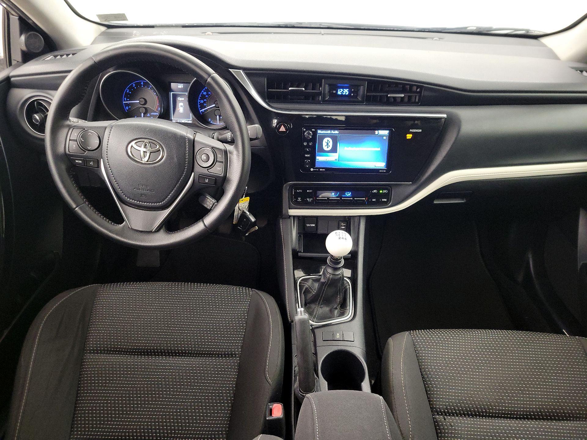 Thumbnail: 2018 Toyota Corolla iM - 9