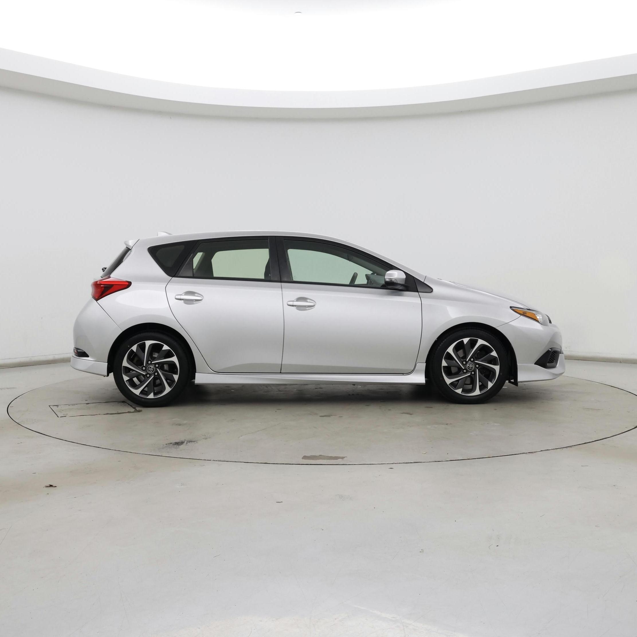 Thumbnail: 2018 Toyota Corolla iM - 7