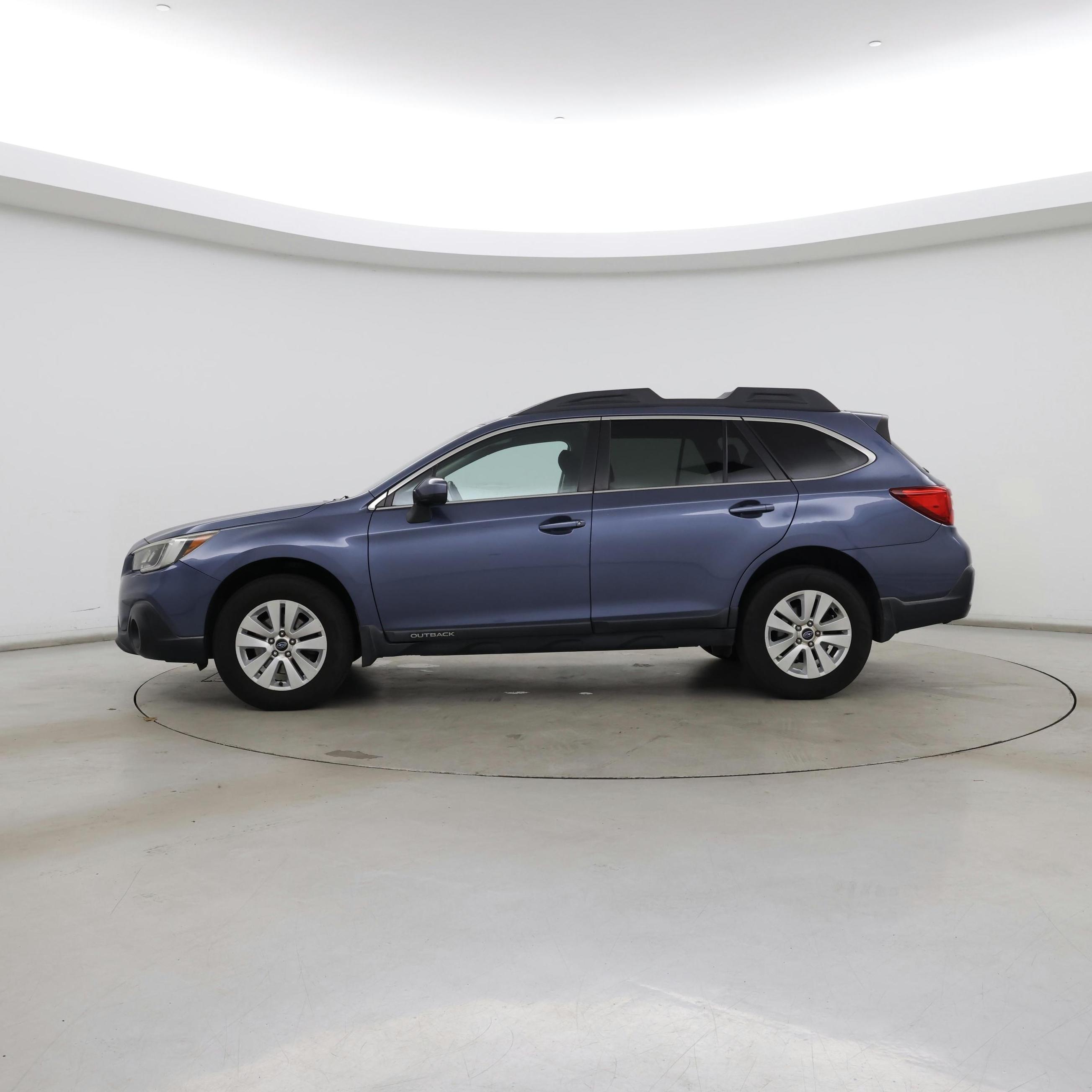 Thumbnail: 2018 Subaru Outback - 3