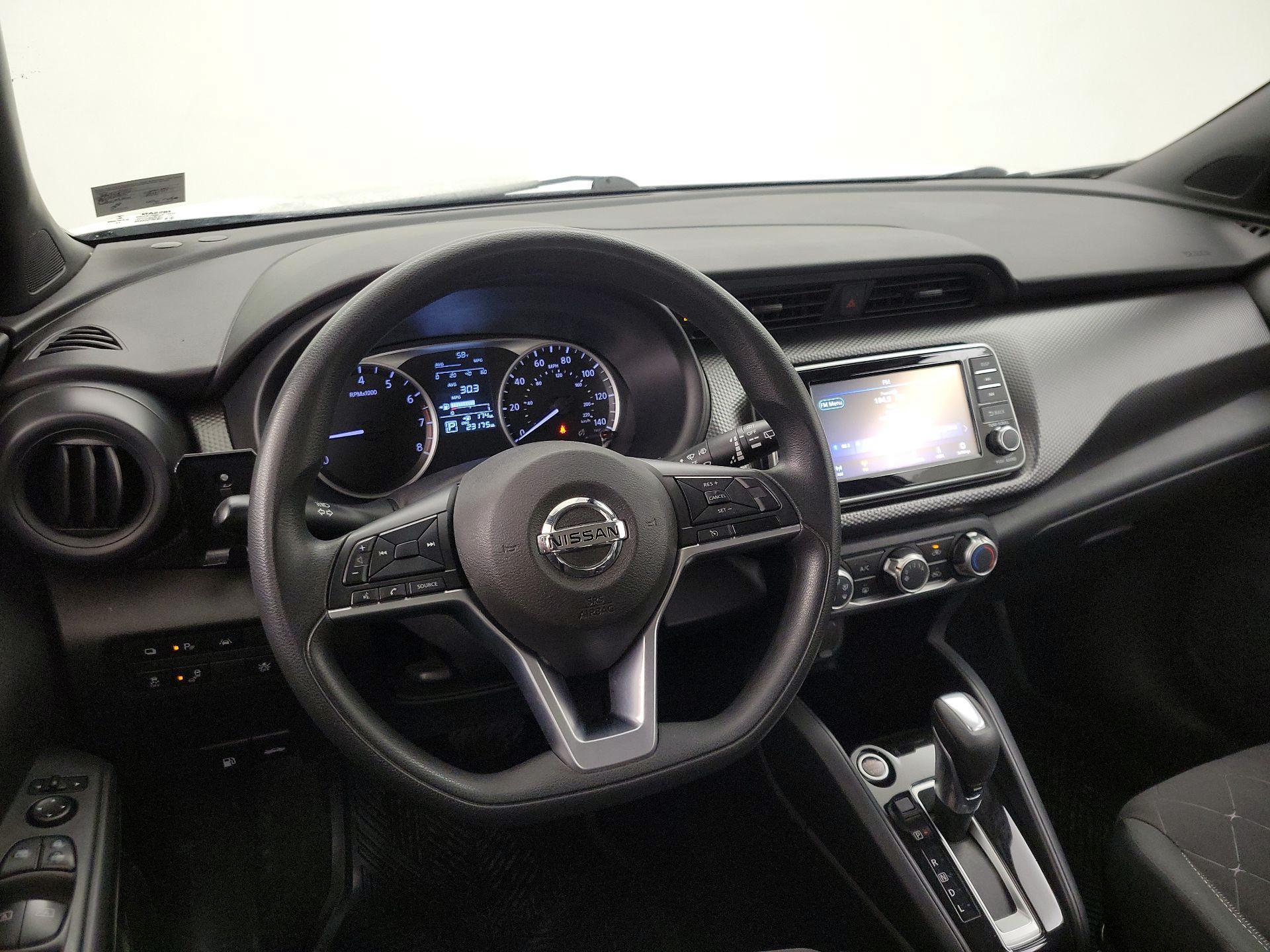 Thumbnail: 2020 Nissan Kicks - 9