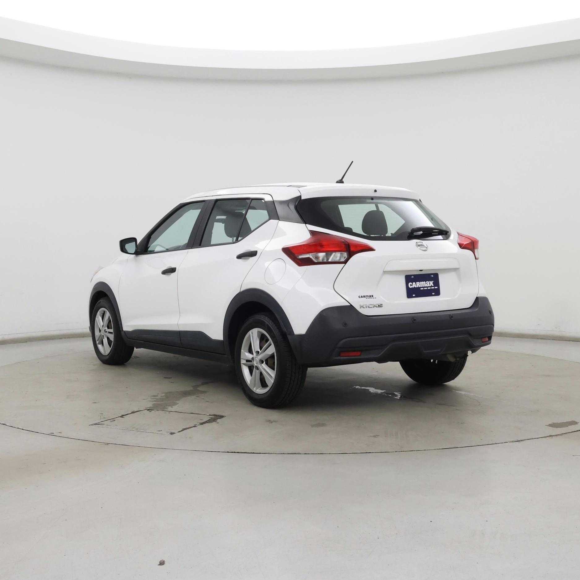 Thumbnail: 2020 Nissan Kicks - 2