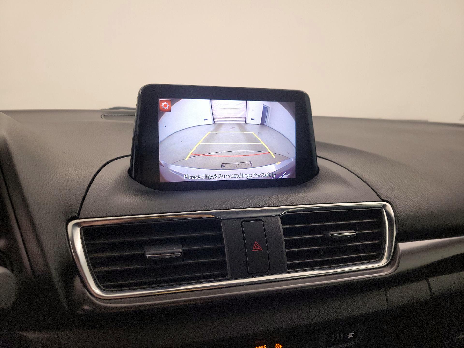 Thumbnail: 2018 Mazda Mazda3 - 15