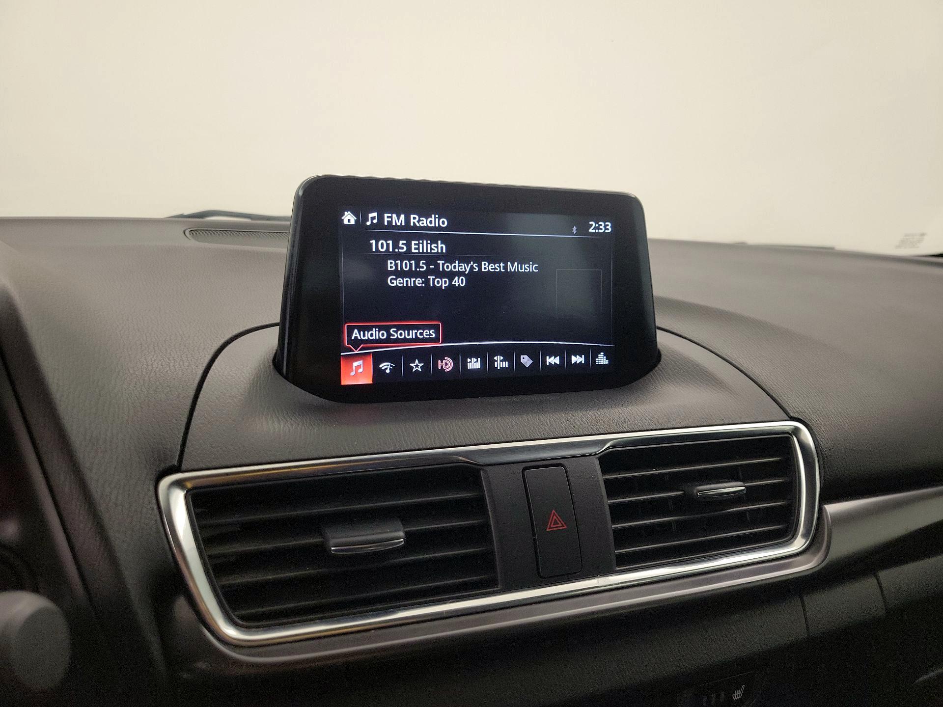 Thumbnail: 2018 Mazda Mazda3 - 16