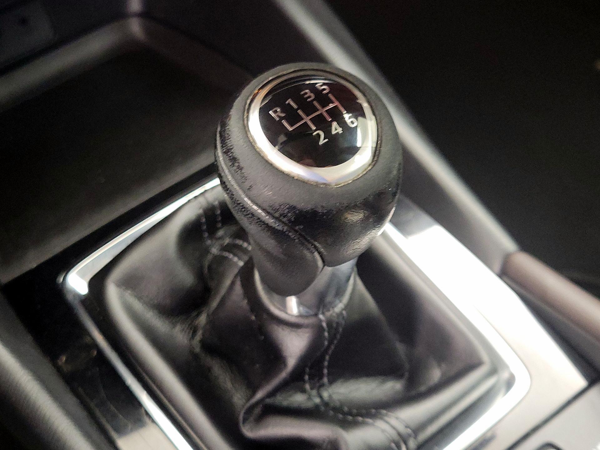 Thumbnail: 2018 Mazda Mazda3 - 18