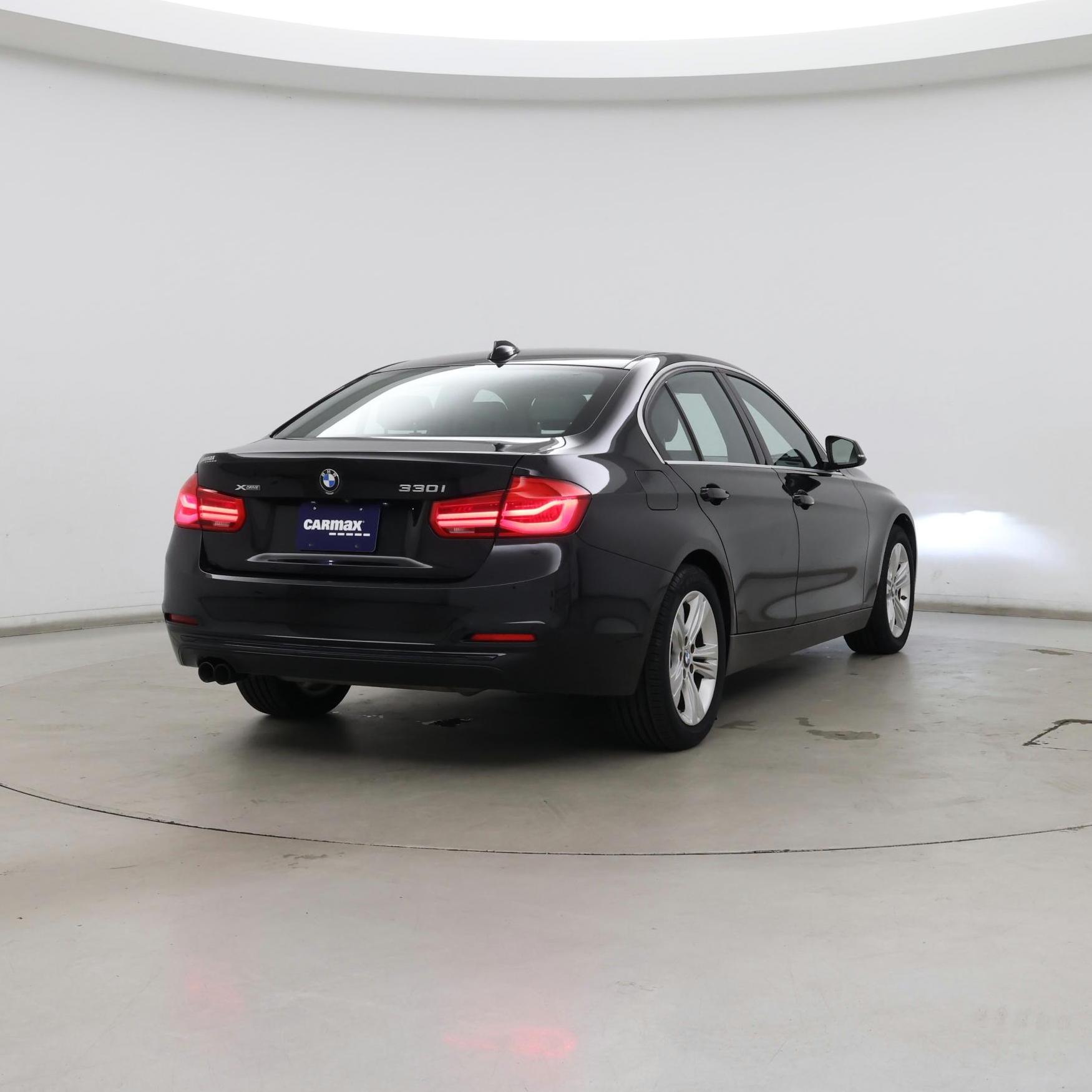 Thumbnail: 2018 BMW 3 Series - 8