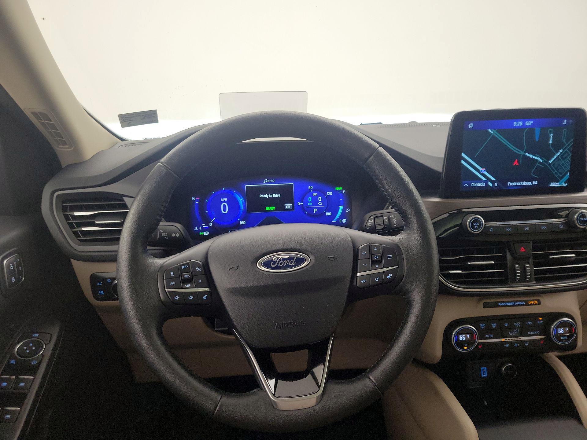 Thumbnail: 2020 Ford Escape - 10