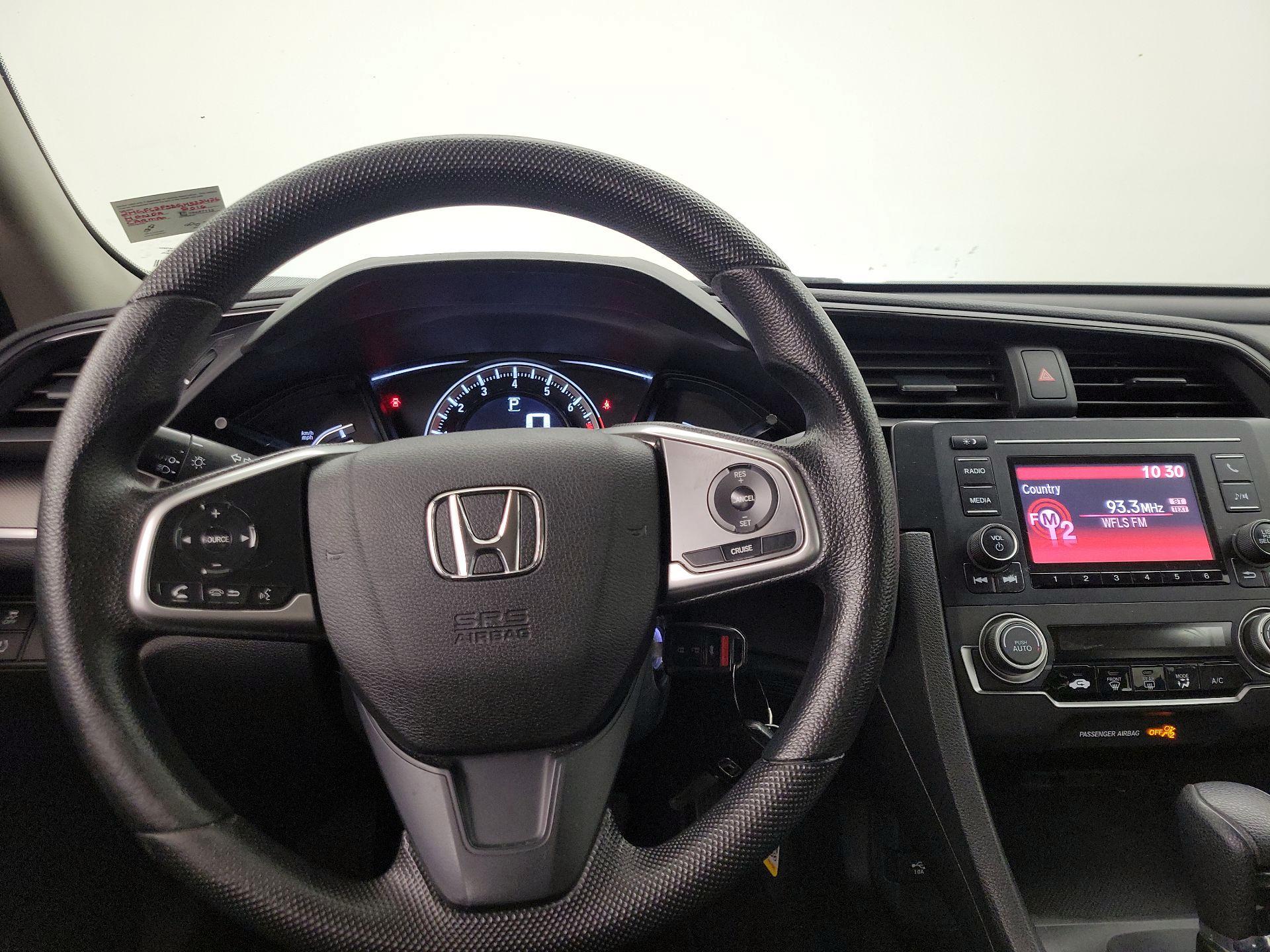 Thumbnail: 2016 Honda Civic - 10