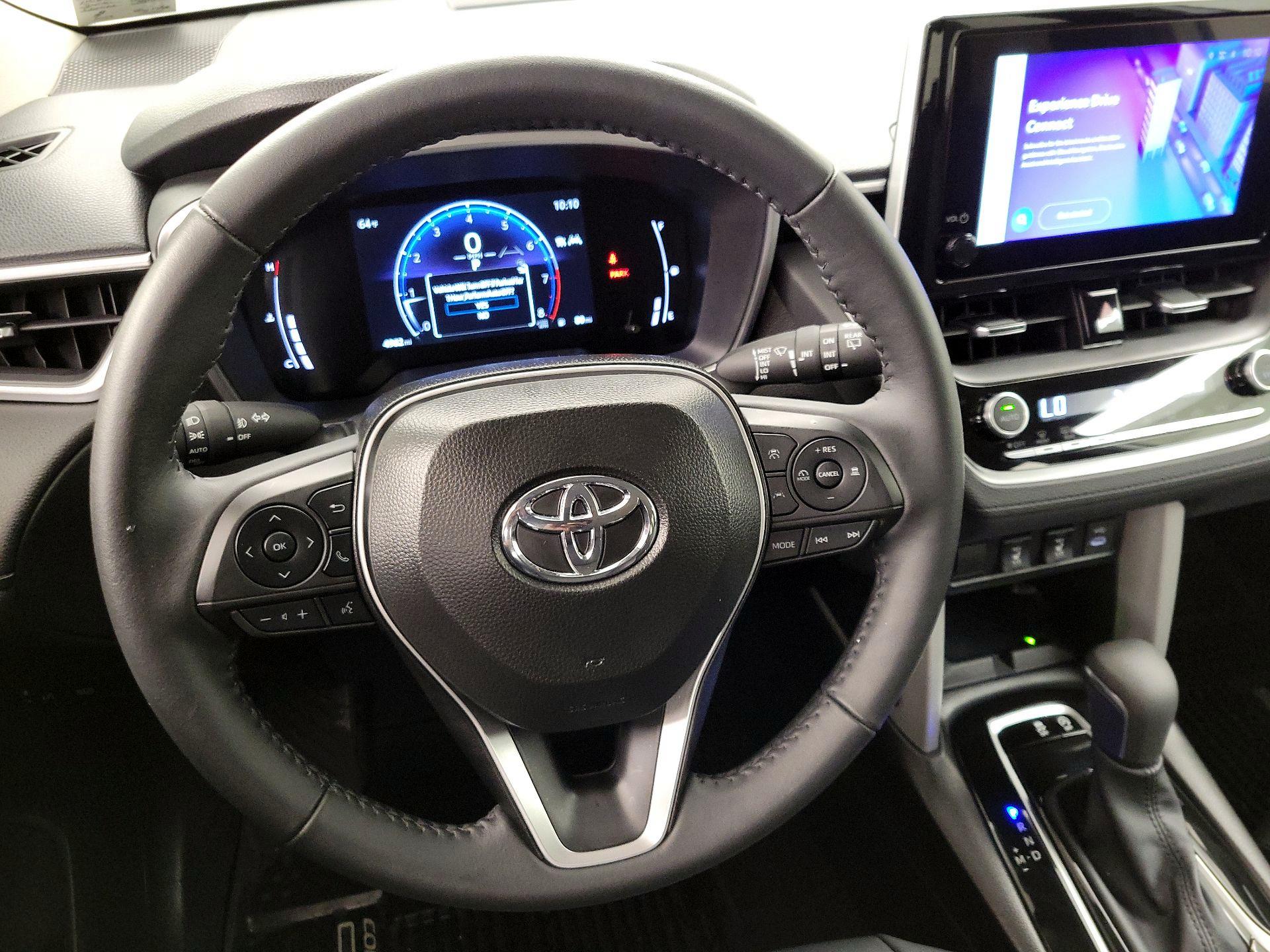 Thumbnail: 2025 Toyota Corolla Cross - 10