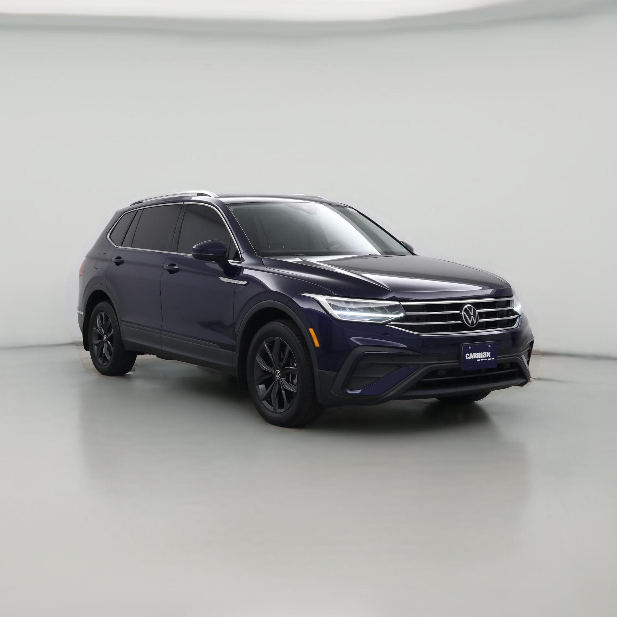 Thumbnail: 2023 Volkswagen Tiguan - 1