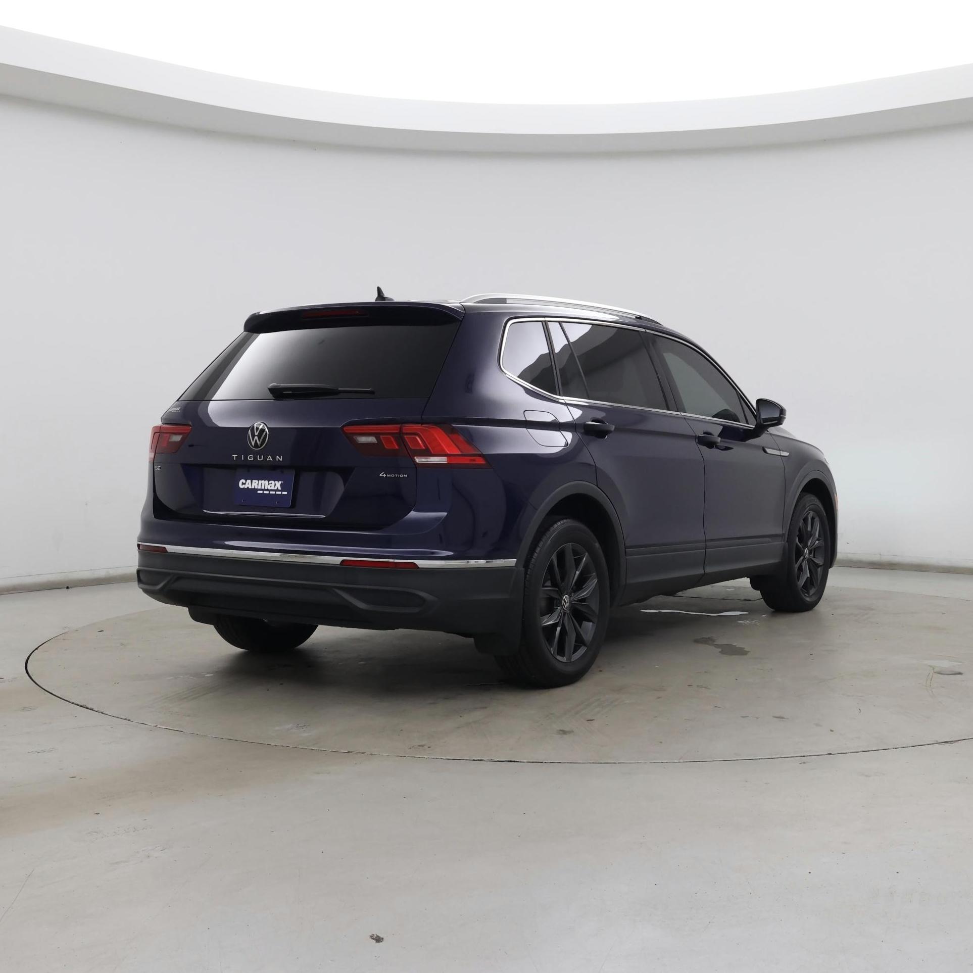 Thumbnail: 2023 Volkswagen Tiguan - 8