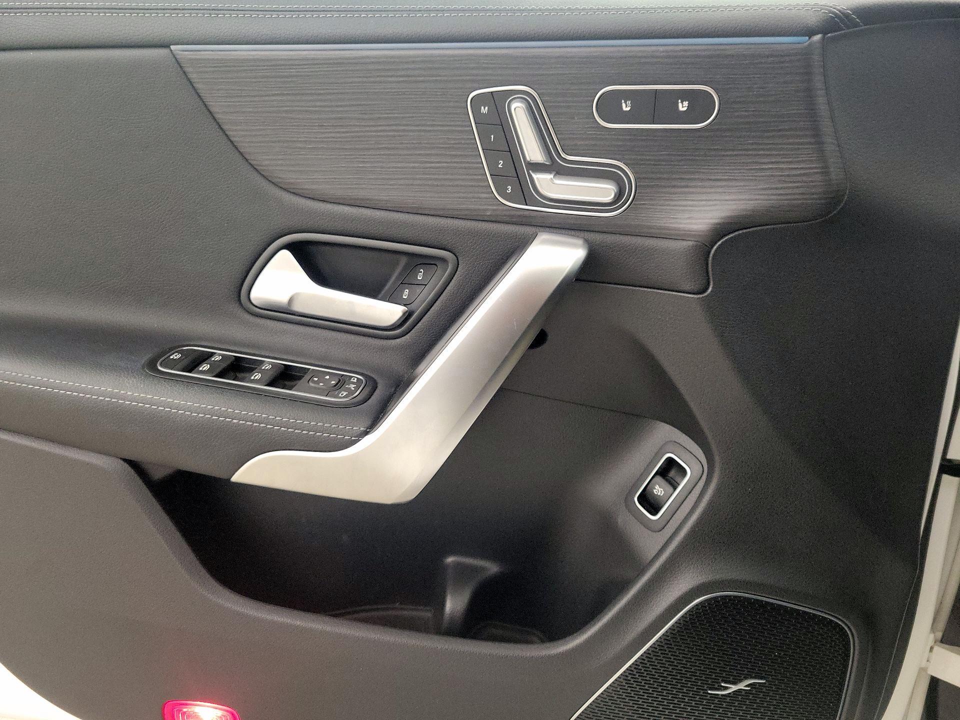 Thumbnail: 2020 Mercedes-Benz CLA - 12