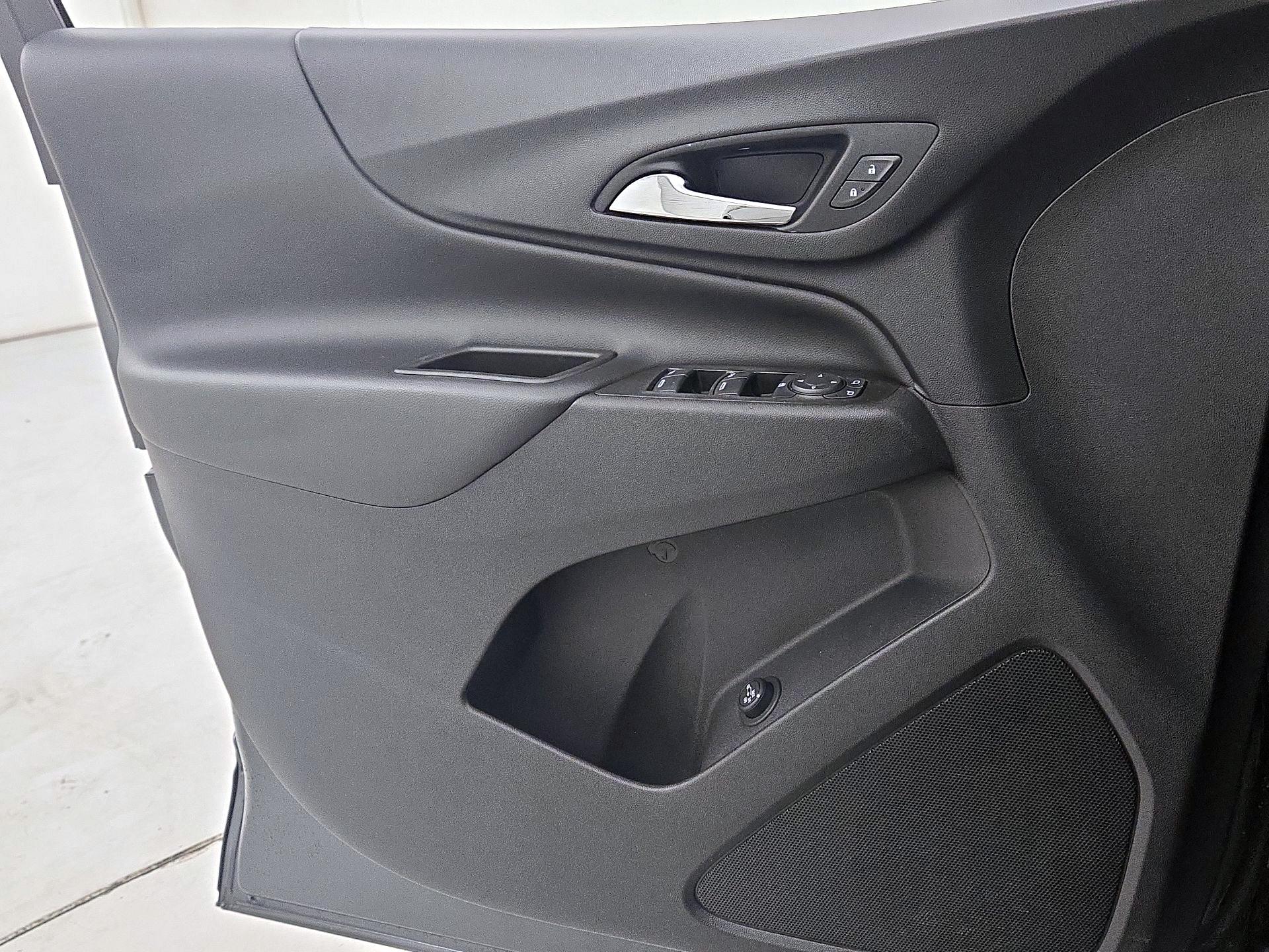 Thumbnail: 2021 Chevrolet Equinox - 12