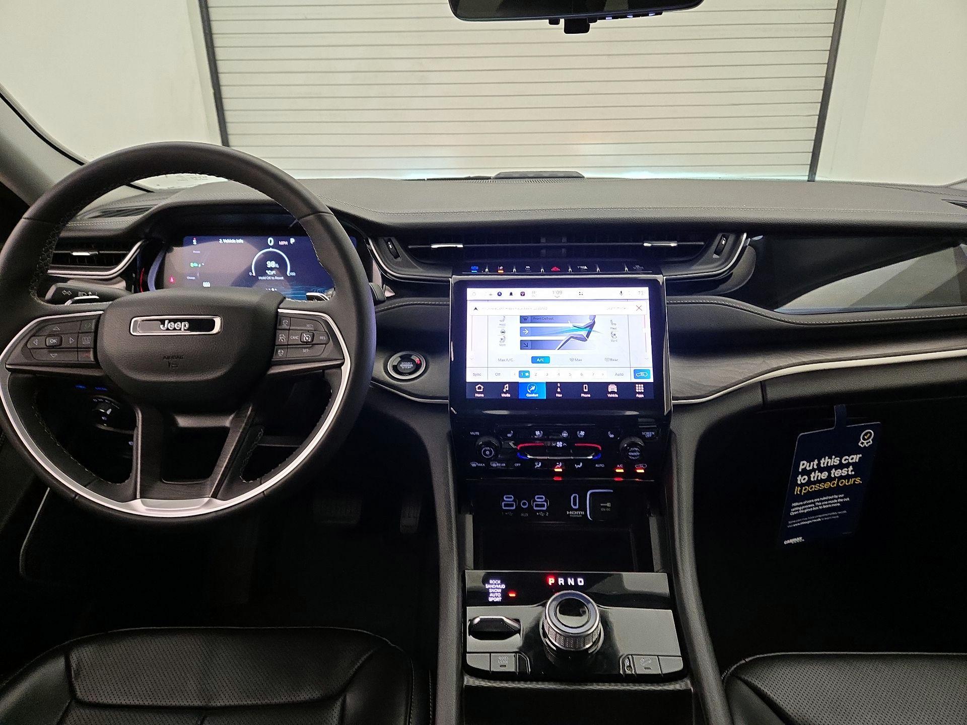 Thumbnail: 2023 Jeep Grand Cherokee - 9