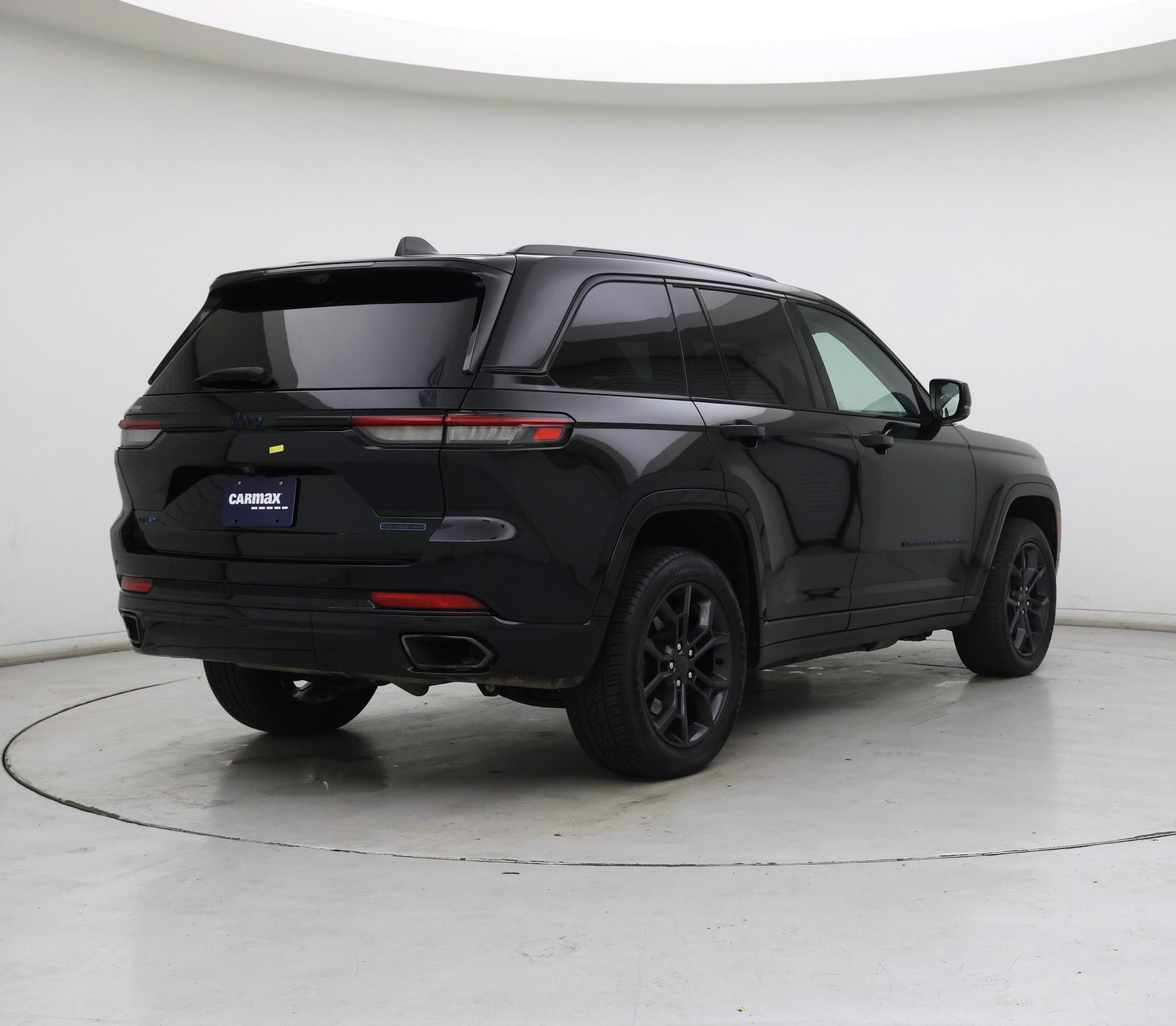 Thumbnail: 2023 Jeep Grand Cherokee - 8