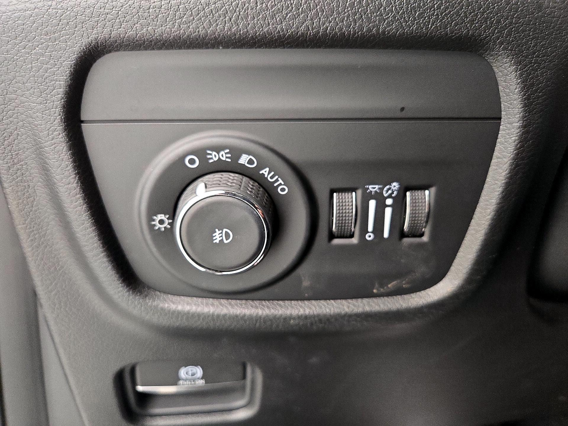 Thumbnail: 2021 Jeep Grand Cherokee L - 13