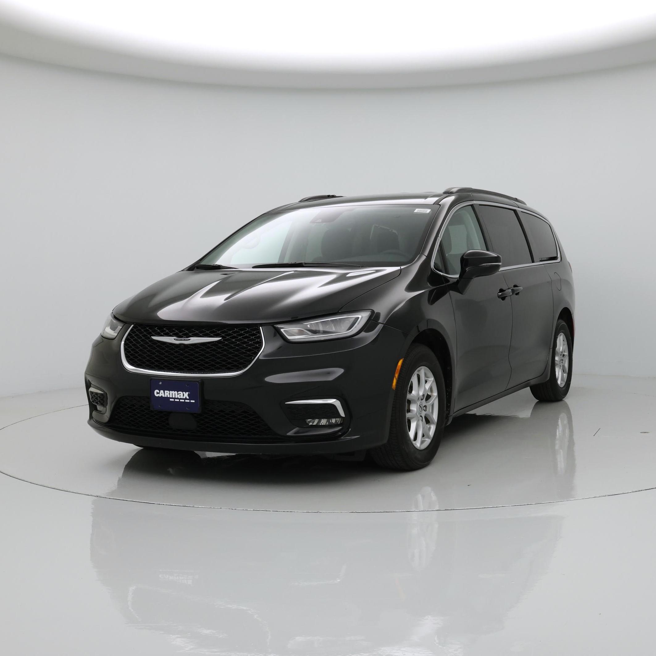 Thumbnail: 2022 Chrysler Pacifica - 4